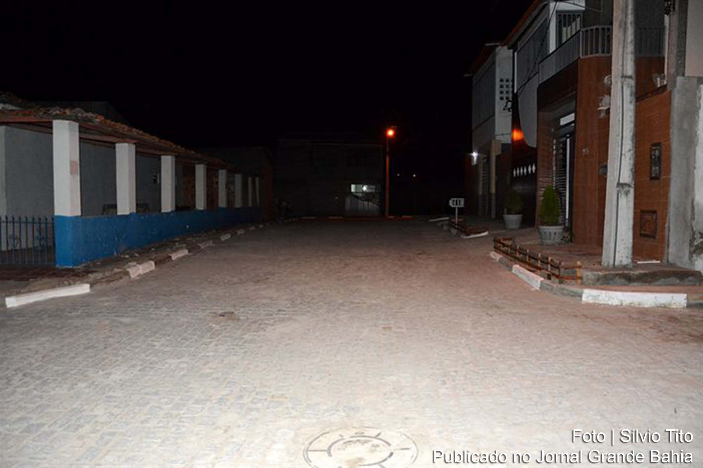 Pavimentação de rua inaugurada no Bairro Jardim Cruzeiro, em Feira de Santana.