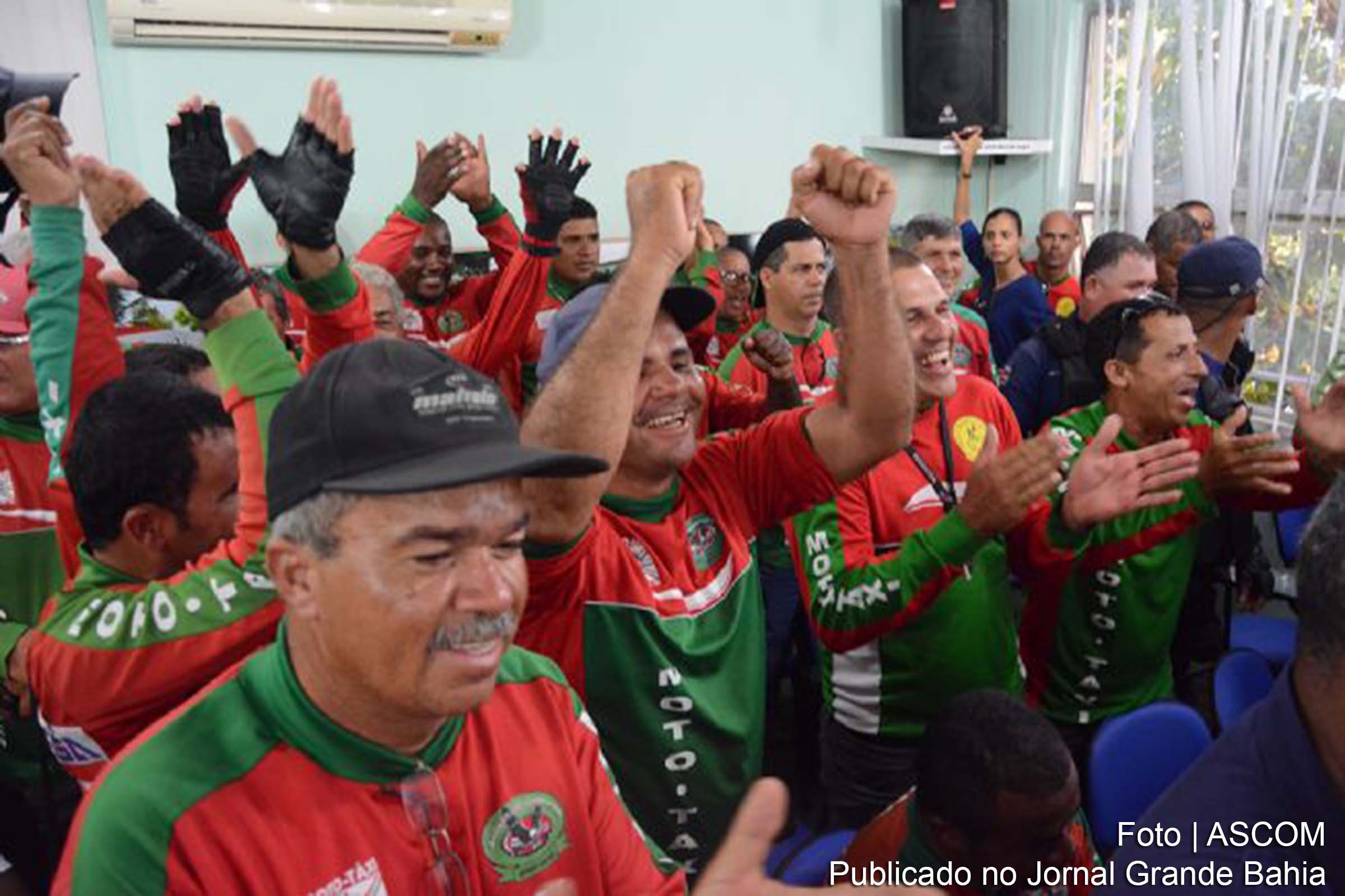 Governo Municipal de Feira de Santana sanciona Projeto de Lei que regulamenta serviço de mototaxistas.