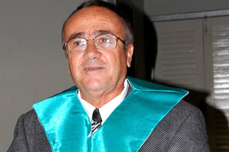 Alberto Peixoto: O analfabeto político não pesquisa, não se informa, não participa como deveria das questões inerentes à política.