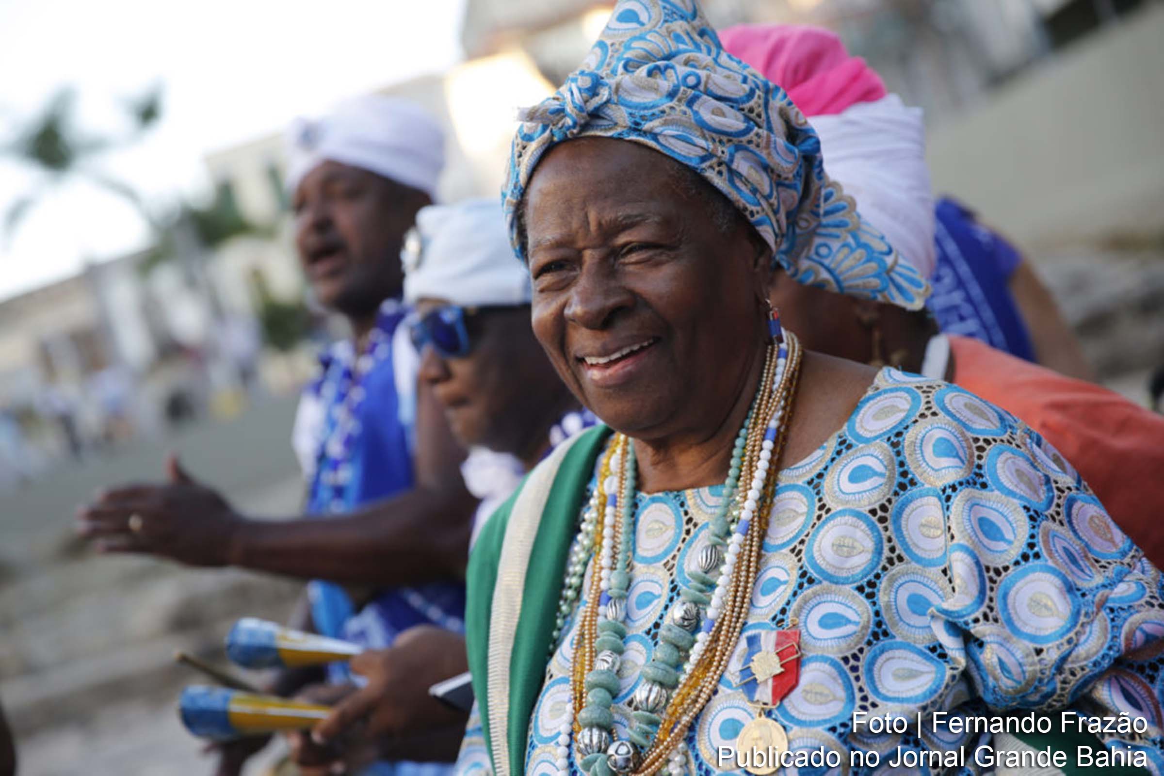 Grupo Afoxé Filhos de Gandhi cantam na celebração que comemora o reconhecimento do Cais do Valongo como Patrimônio da Humanidade pela Unesco.