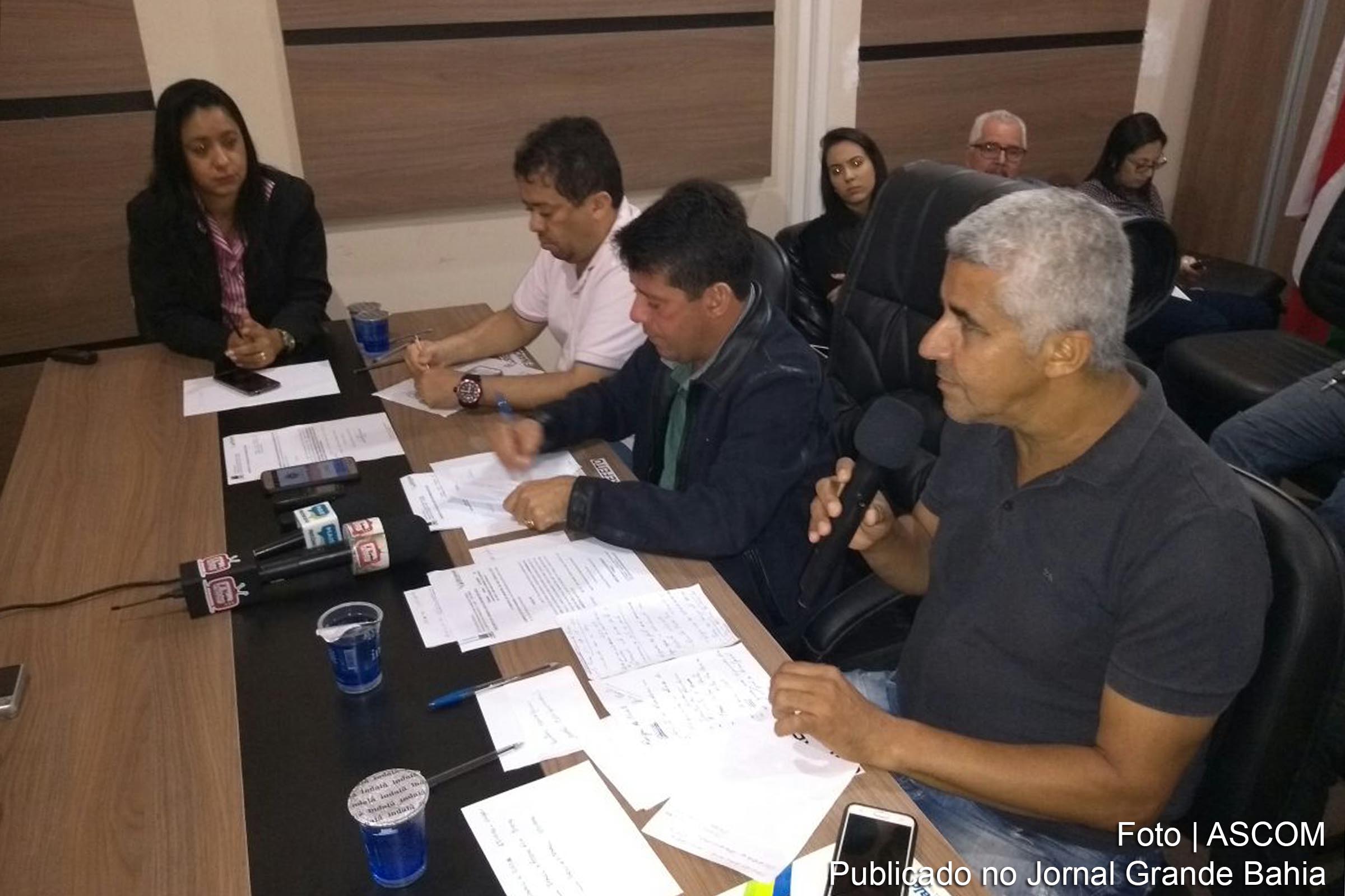 Prefeito José Carlos da Silva Araújo (Carlos Germano) anuncia São João de São Gonçalo com o tema 'A Copa é Nossa'.