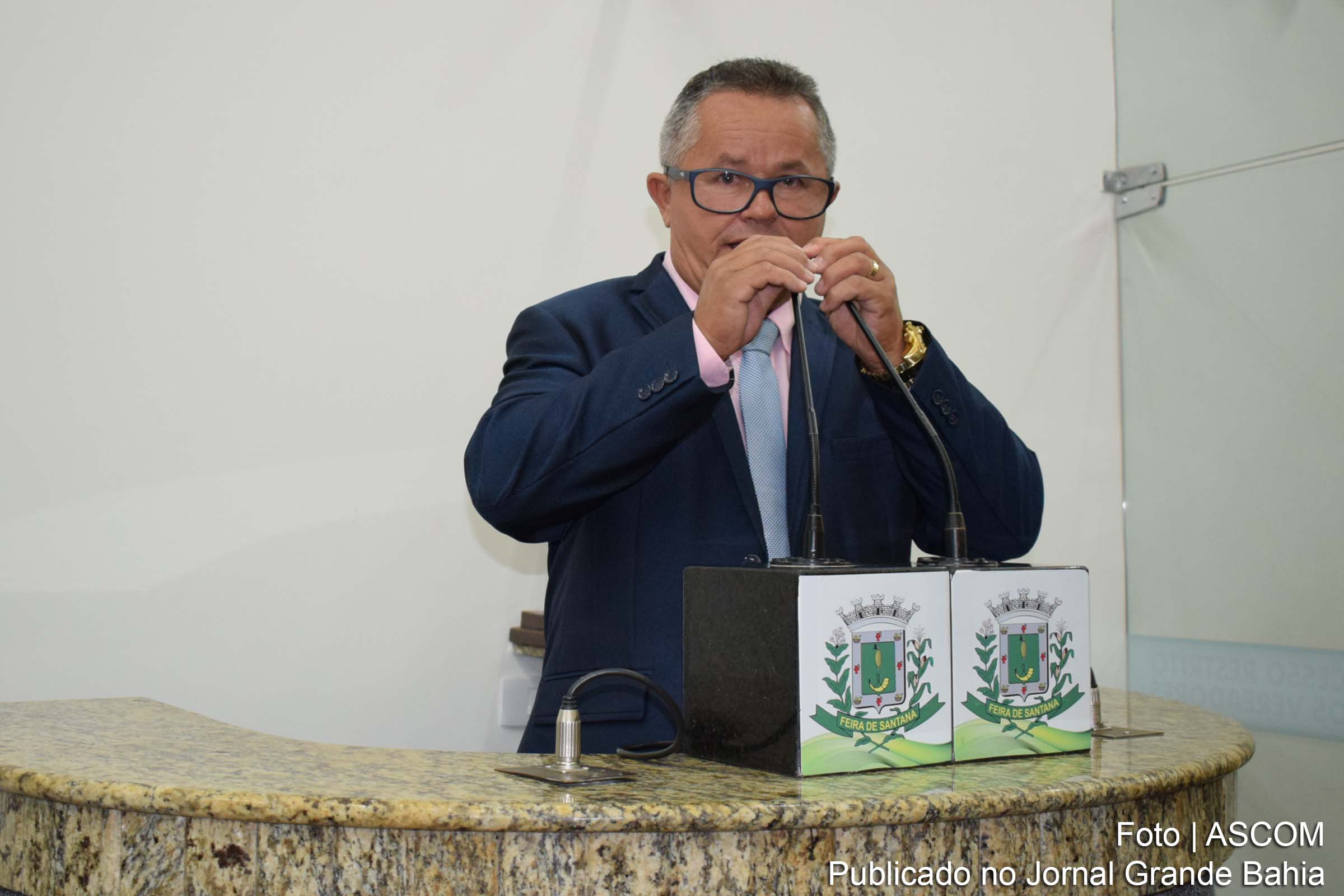 José Menezes (Zé Filé) é autor de requerimento que solicita informações sobre prédios alugados pelo Governo Municipal de Feira de Santana.