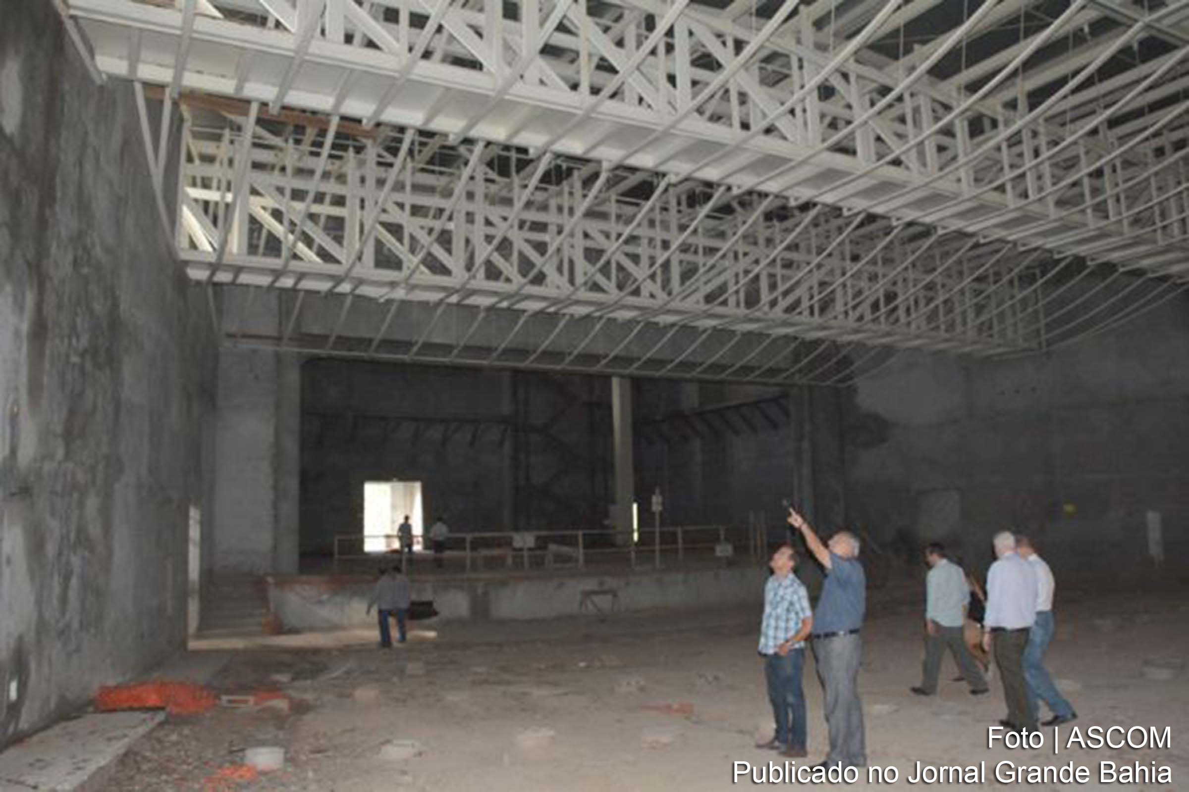 Obras do Centro de Convenções de Feira de Santana.