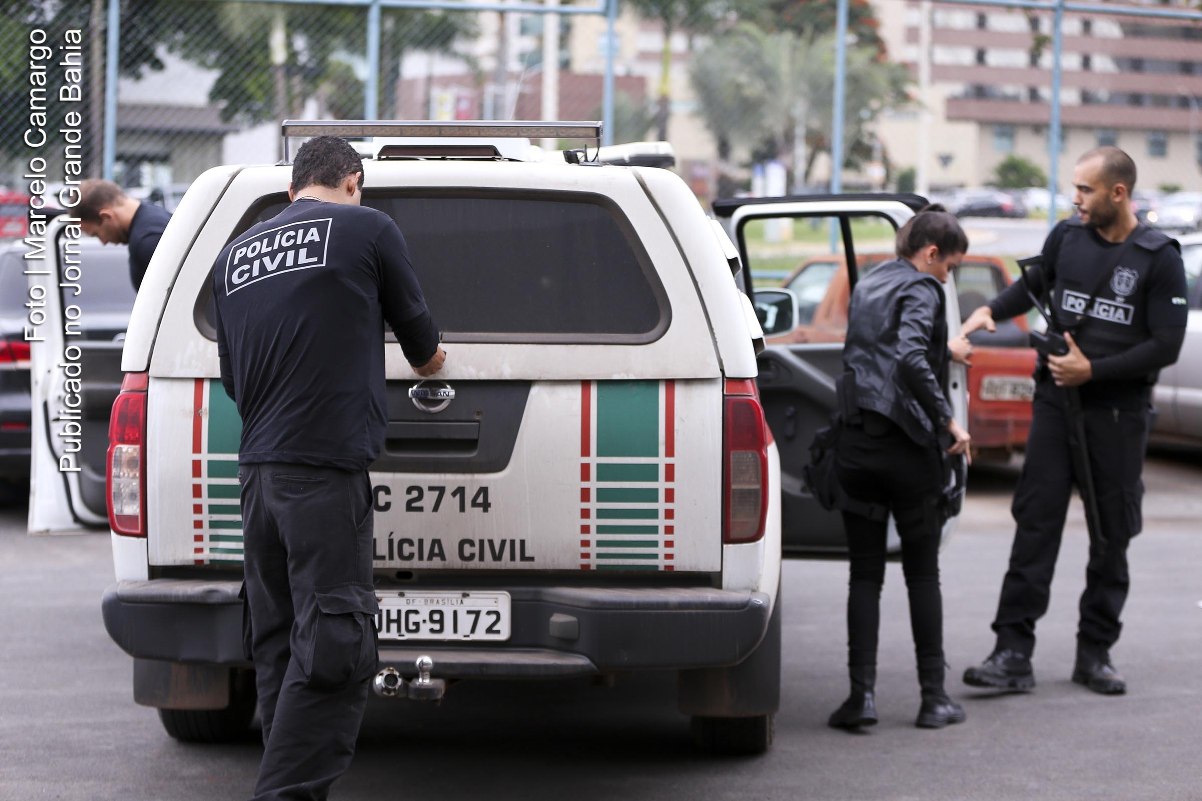 Cerca de 2,6 mil policiais civis cumprem mais de 500 mandados de busca e apreensão dentro da operação Luz na Infância 2.