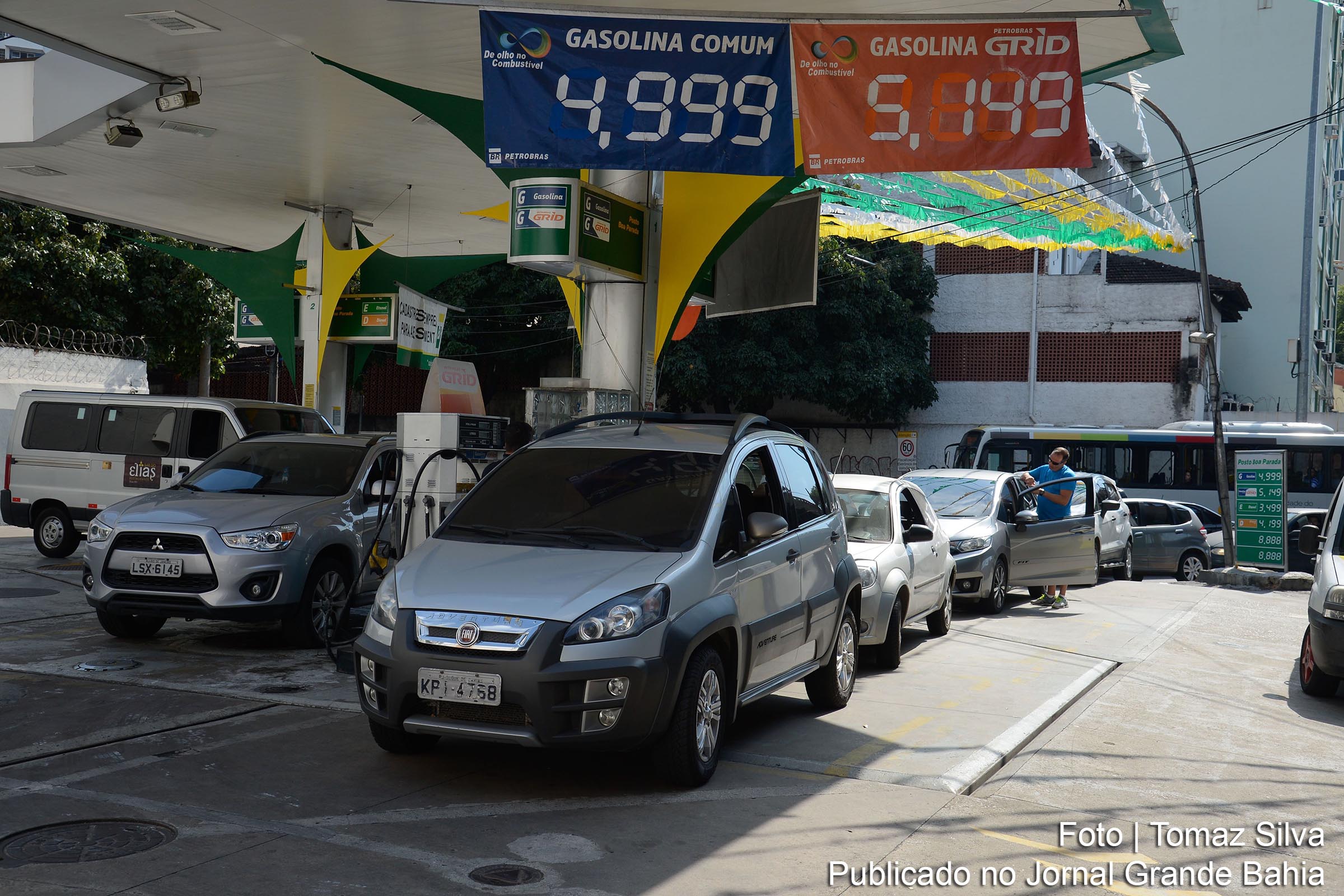 Política econômica do Governo Temer conduz sociedade brasileira ao colapso. Empresas nacionais, a exemplo da Petrobras, perdem mercado e capacidade competitiva.