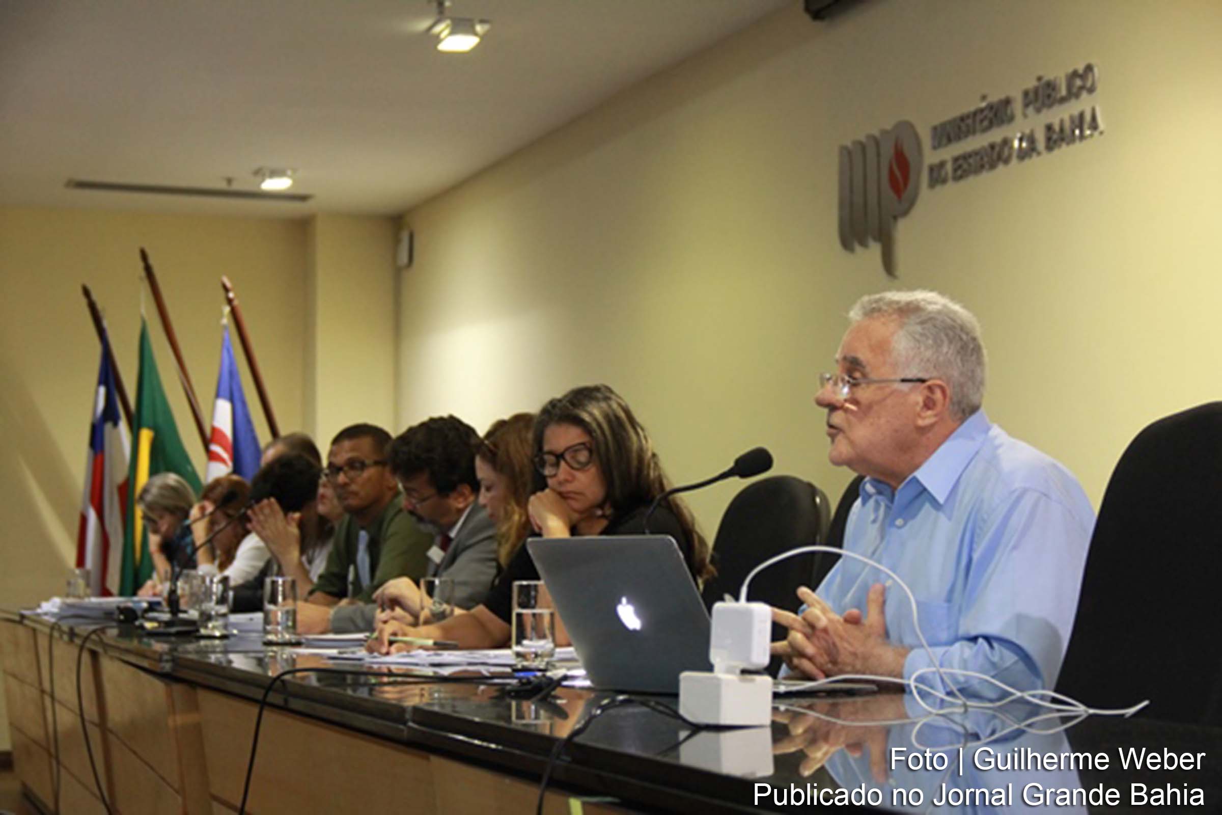 Ministério Público promove debate sobre implantação do BRT em Salvador; membros da comunidade condenam iniciativa do prefeito ACM Neto e apontam falhas no projeto