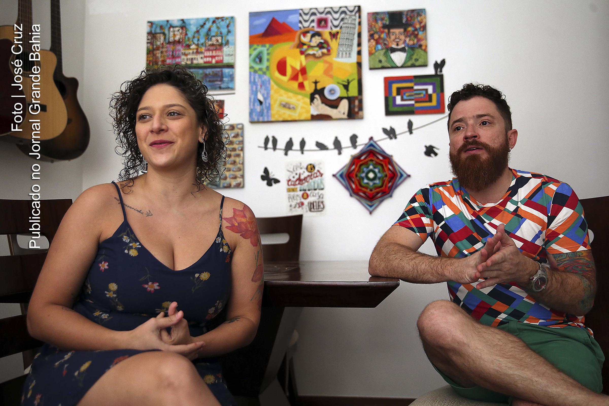 Juntos há mais de doze anos, Sarita Bitu, 32 anos, e Vernon Bitu, 37 anos, decidiram exercitar, cotidianamente, a desconstrução de padrões de relacionamentos.