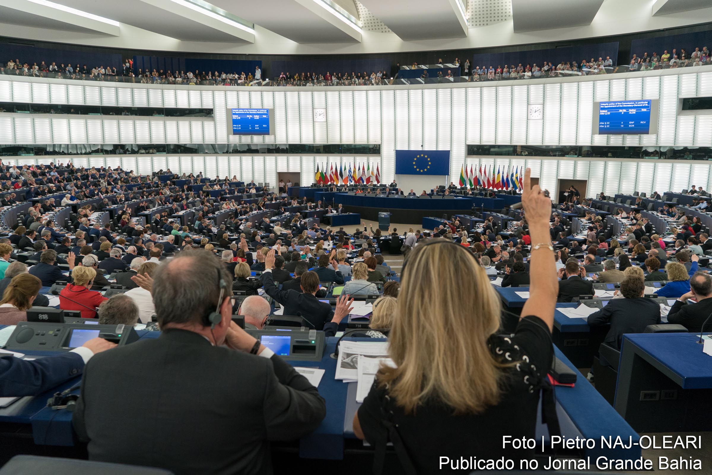 O discurso liberal falacioso do fim do Estado de Bem-Estar Social | Por Clóvis Roberto Zimmermann