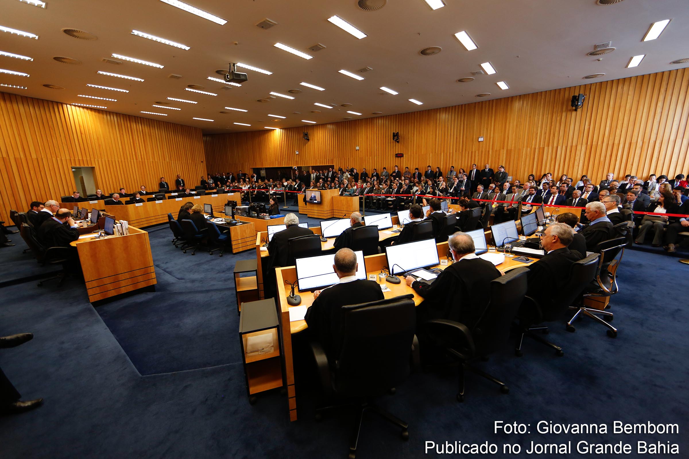 Sessão plenária do Tribunal Superior do Trabalho (TST).
