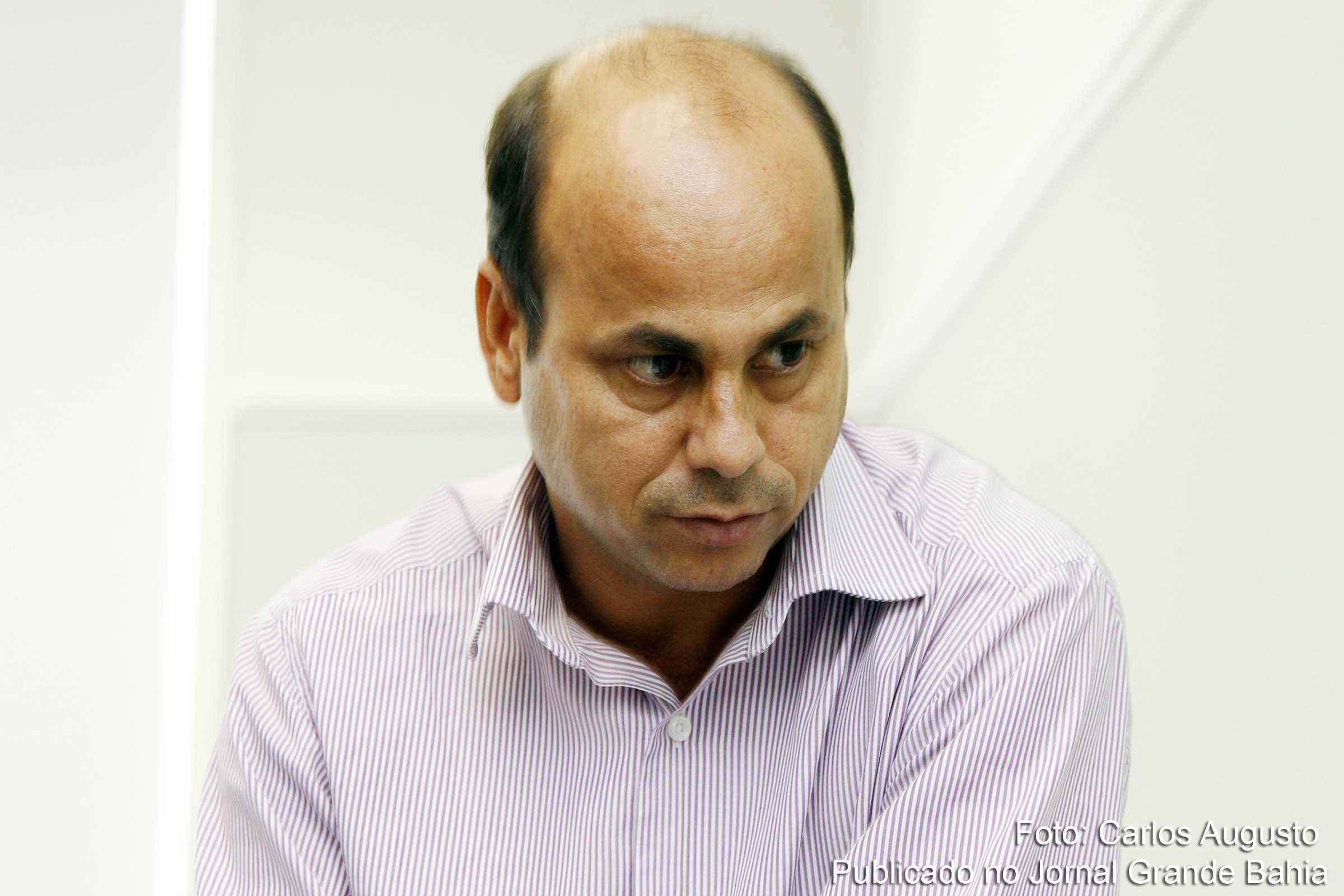 O reitor Silvio Soglia assina acordo de cooperação com a Universidade Aberta.