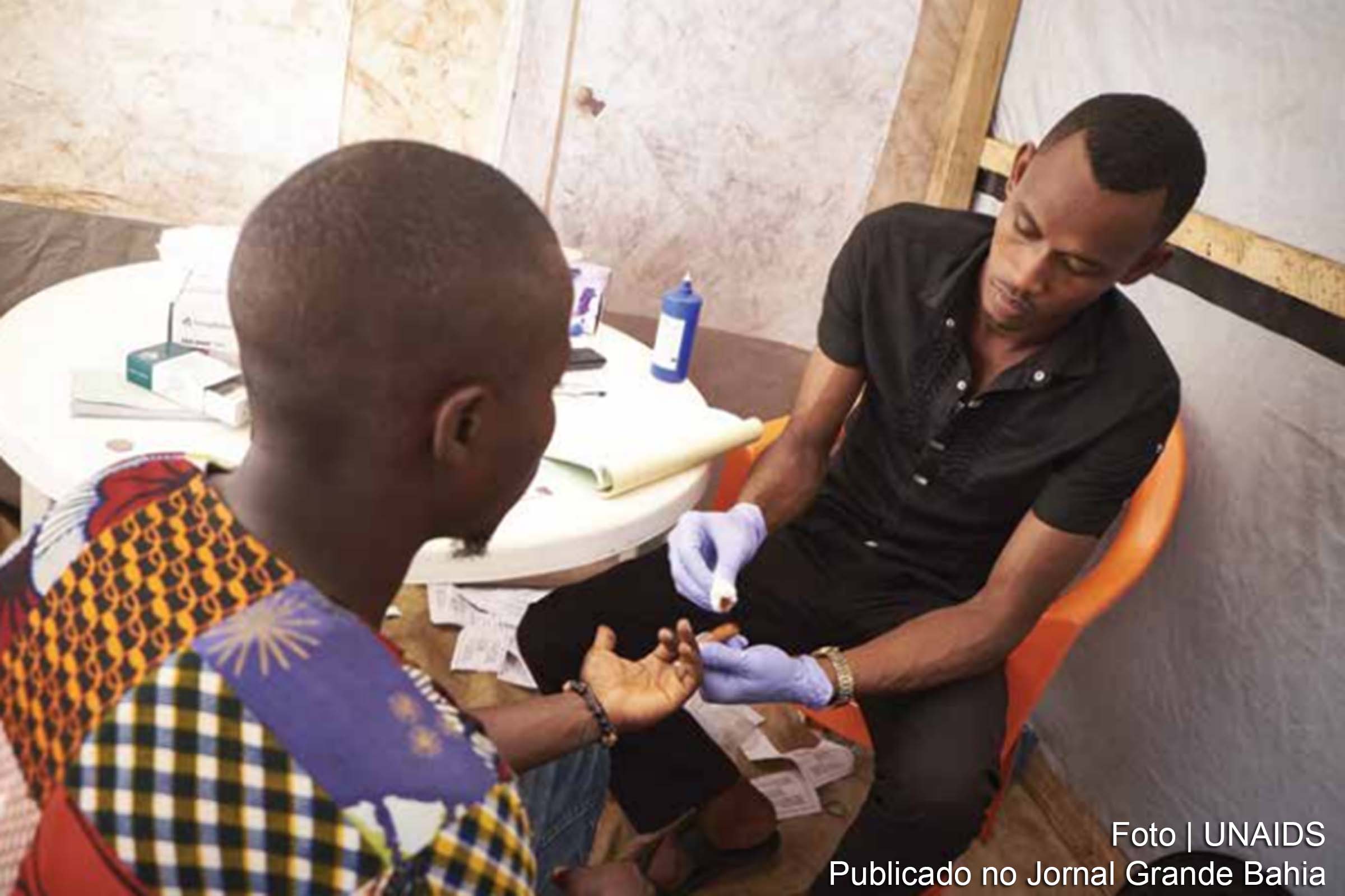 UNAIDS atua na África para lidar com epidemia de HIV.