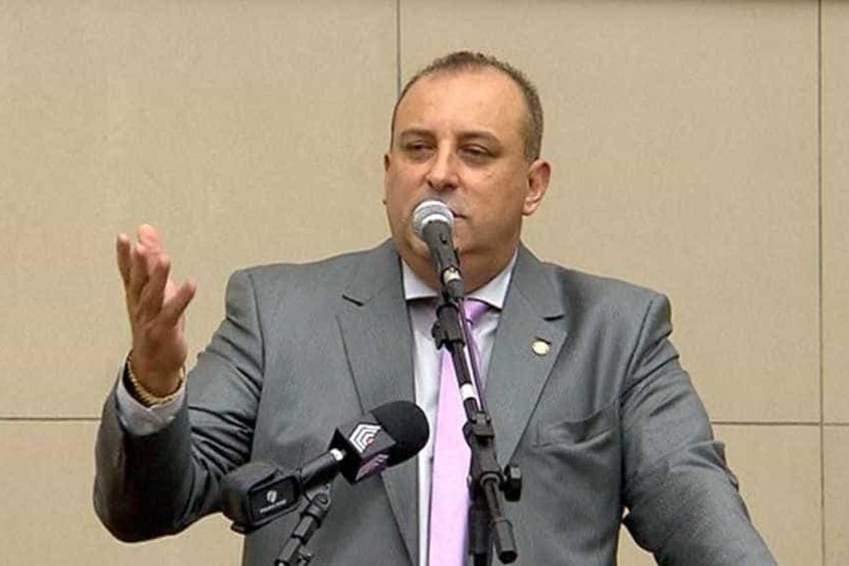 Justiça mineira bloqueia bens de ex-presidente da Câmara de Belo Horizonte