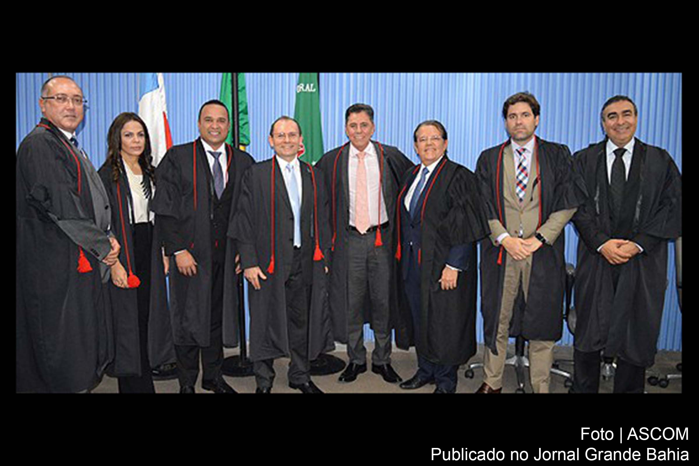Antônio Oswaldo Scarpa é empossado como juiz membro da Corte Eleitoral baiana.