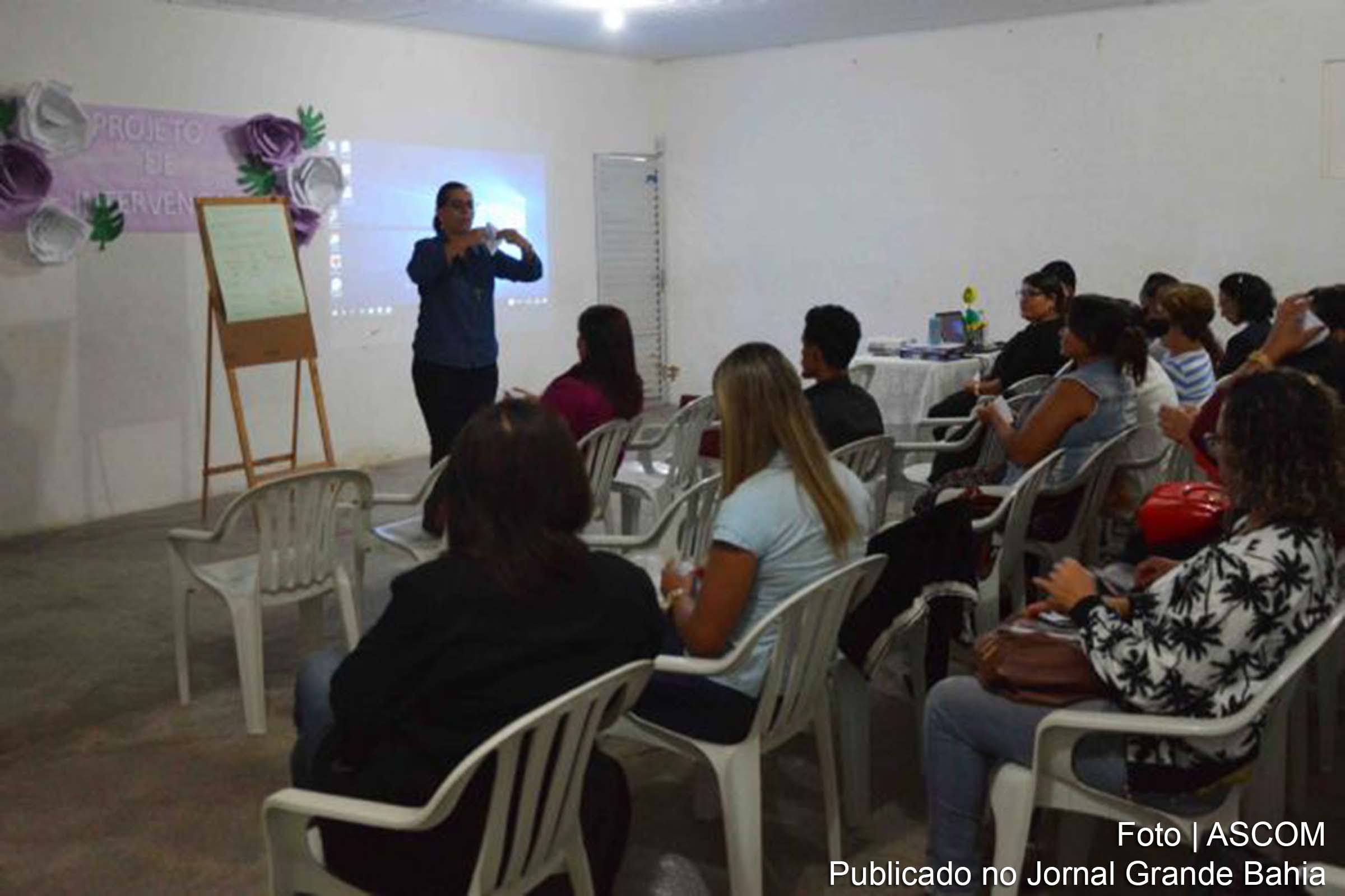 Feira de Santana: auxiliares administrativos recebem capacitação da SEDESO para atendimento do SUAS