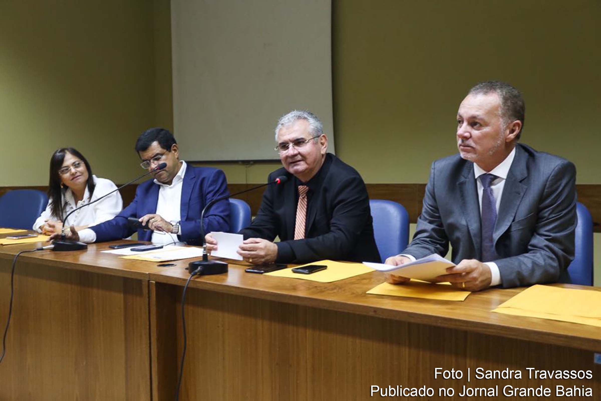 Deputado Angelo Coronel destaca liderança himantária do ex-presidente Lula, reconhecida pelo Papa Francisco.