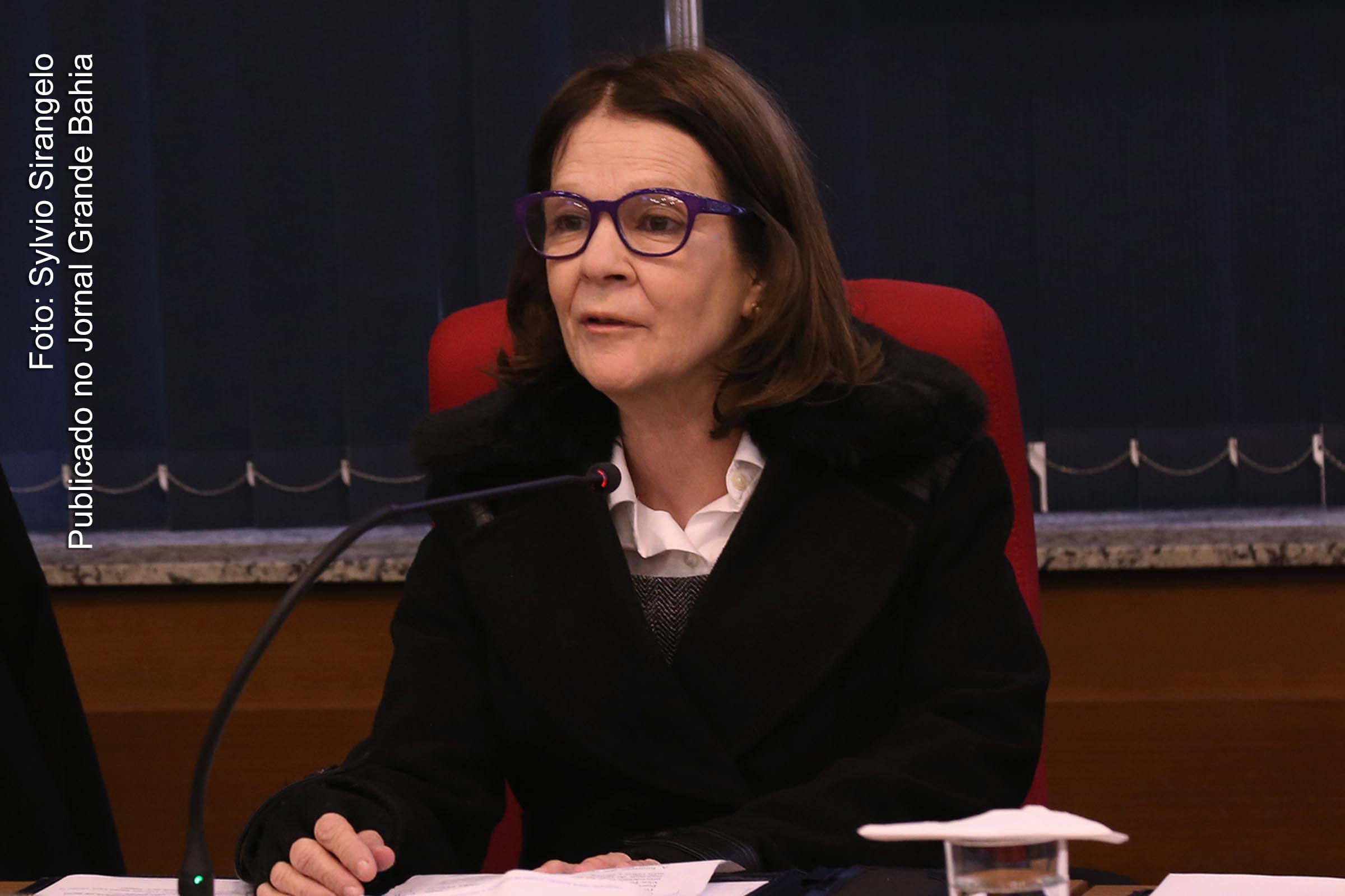 Desembargadora federal Maria de Fátima Freitas Labarrère, vice-presidente do TRF4, negou direito do ex-presidente Lula recorrer ao STF.