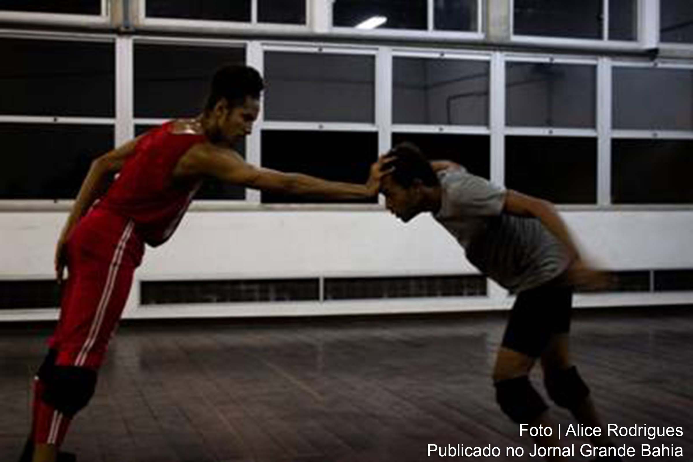 Espetáculo de dança ‘Em Ponta de Faca’ retorna aos palcos em três cidades do interior baiano