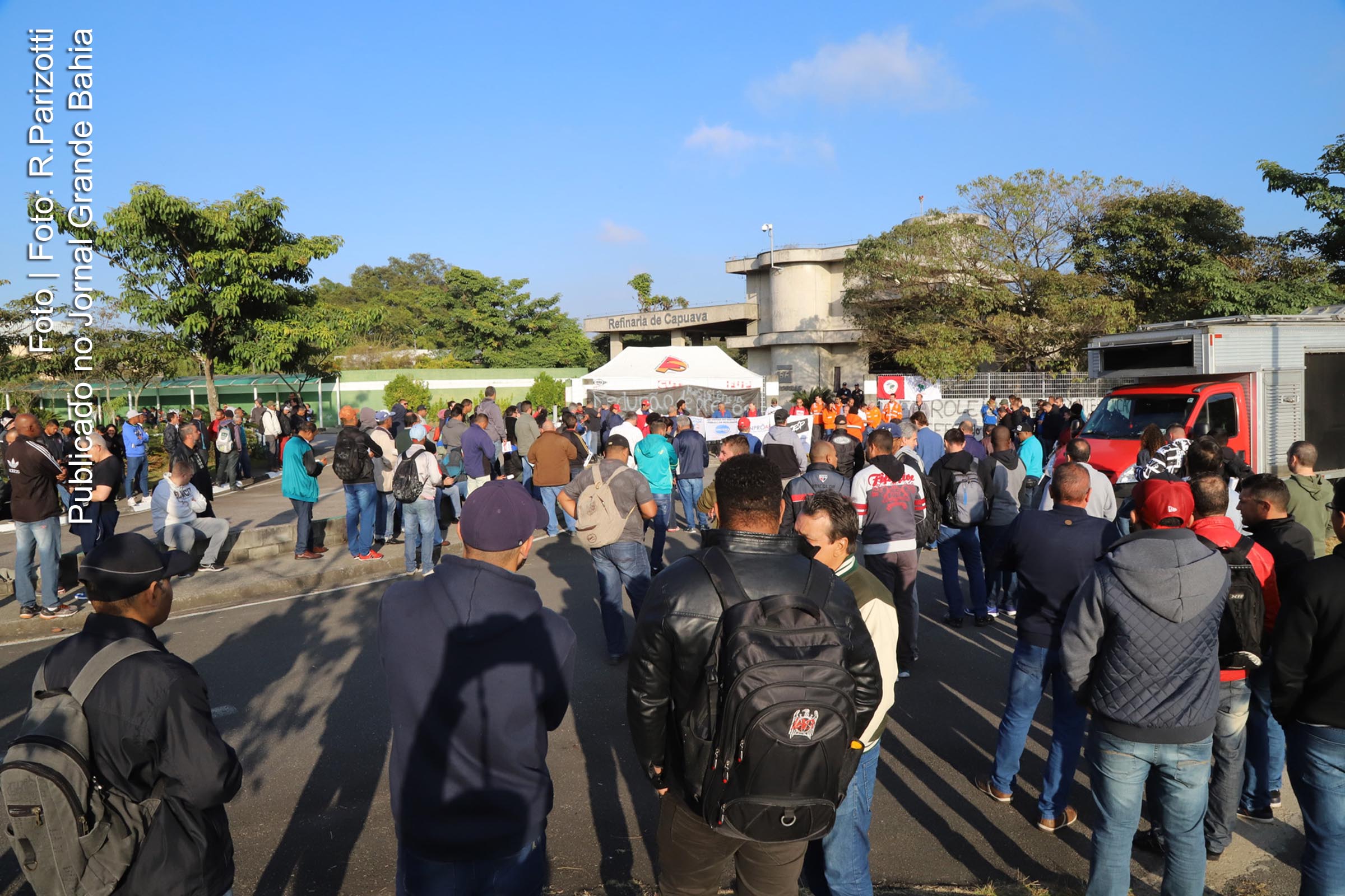 Greve dos trabalhadores da Petrobras, refinaria de Capuava, em Mauá, chega ao fim.