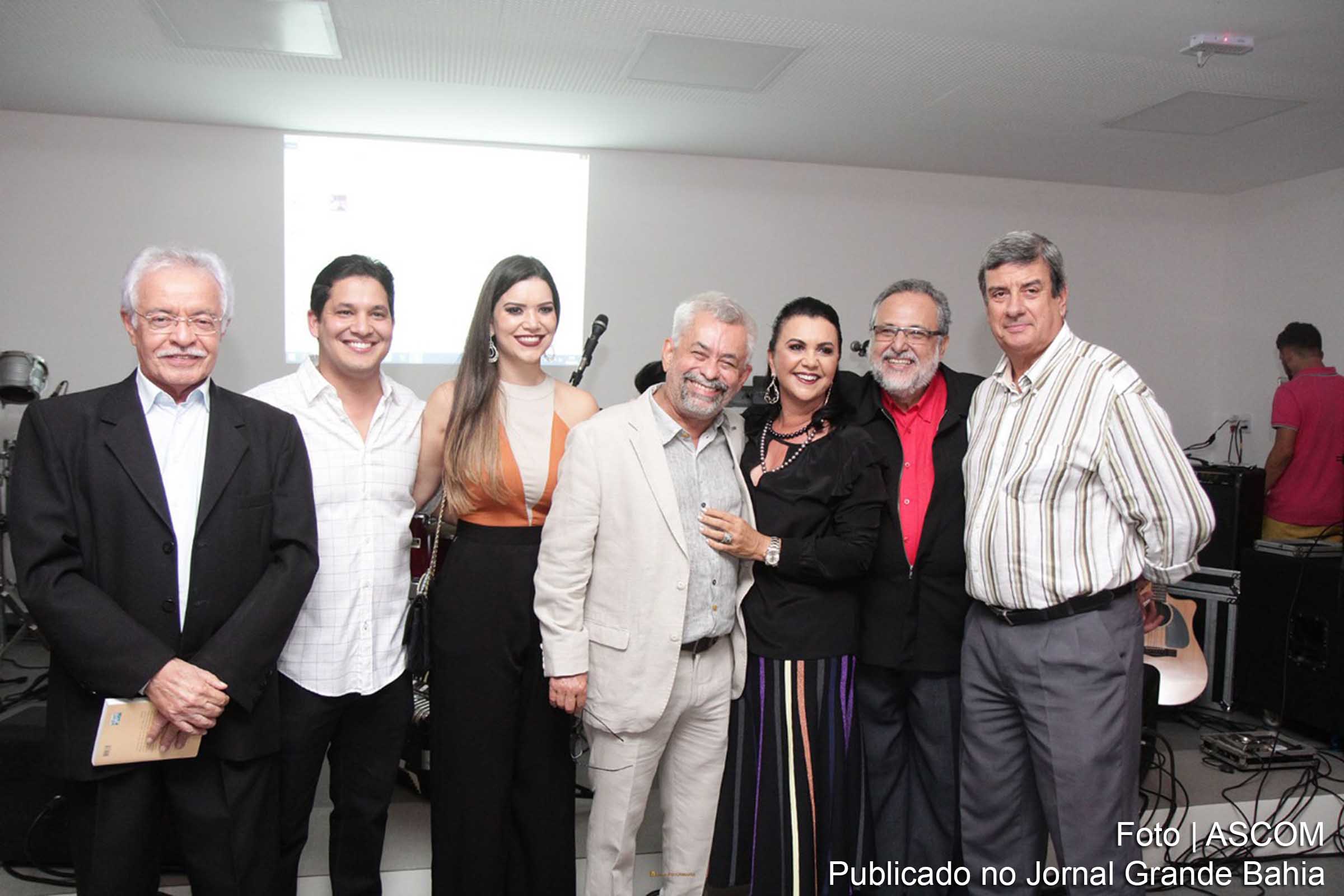 Prefeito Colbert Martins Filho participa da inauguração da nova sede da loja 'O Boticário', em Feira de Santana.