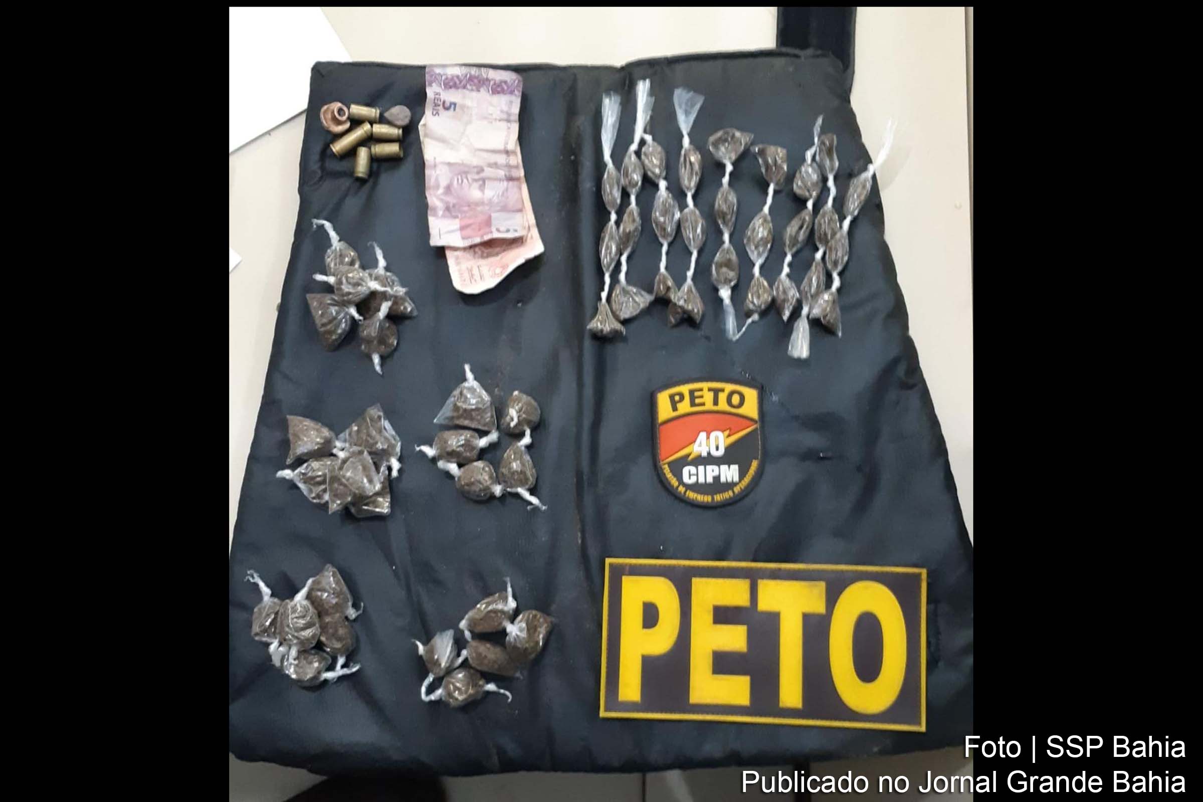 Salvador: PM encontra placa de colete balístico no Nordeste de Amaralina