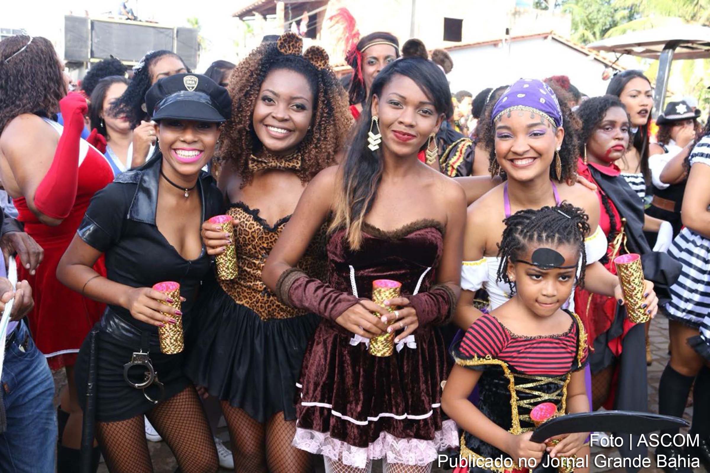 Bloco de mulheres anima São João de Terra Nova