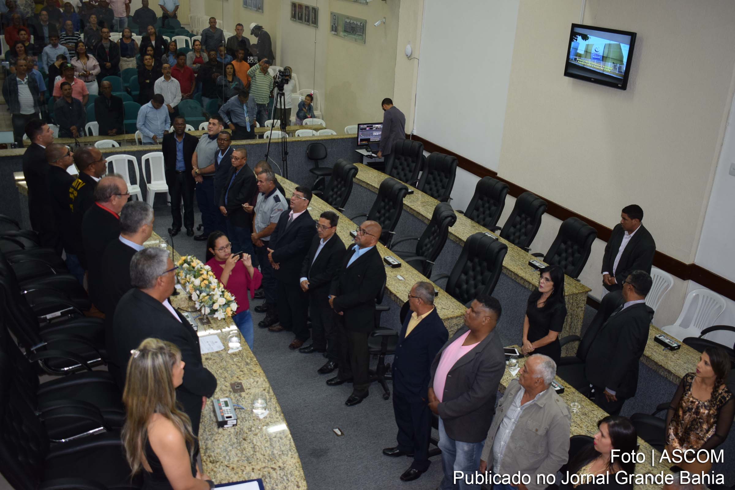 Sessão solene em homenagem aos vigilantes é realizada na Câmara Municipal de Feira de Santana.