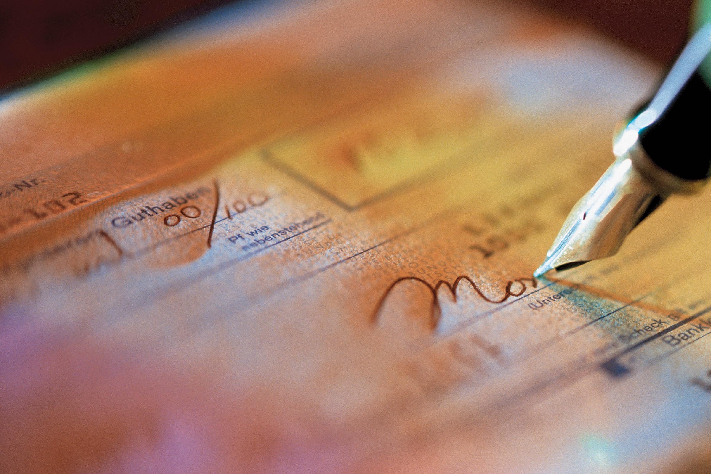 Pesquisa revela que revela que 17% dos consumidores recorreram ao cheque especial nos últimos 12 meses ― sobretudo as classes A e B (29%) ―, sendo que quase a metade (46%) possui o hábito de entrar todos os meses e 20% a cada dois ou três meses.
