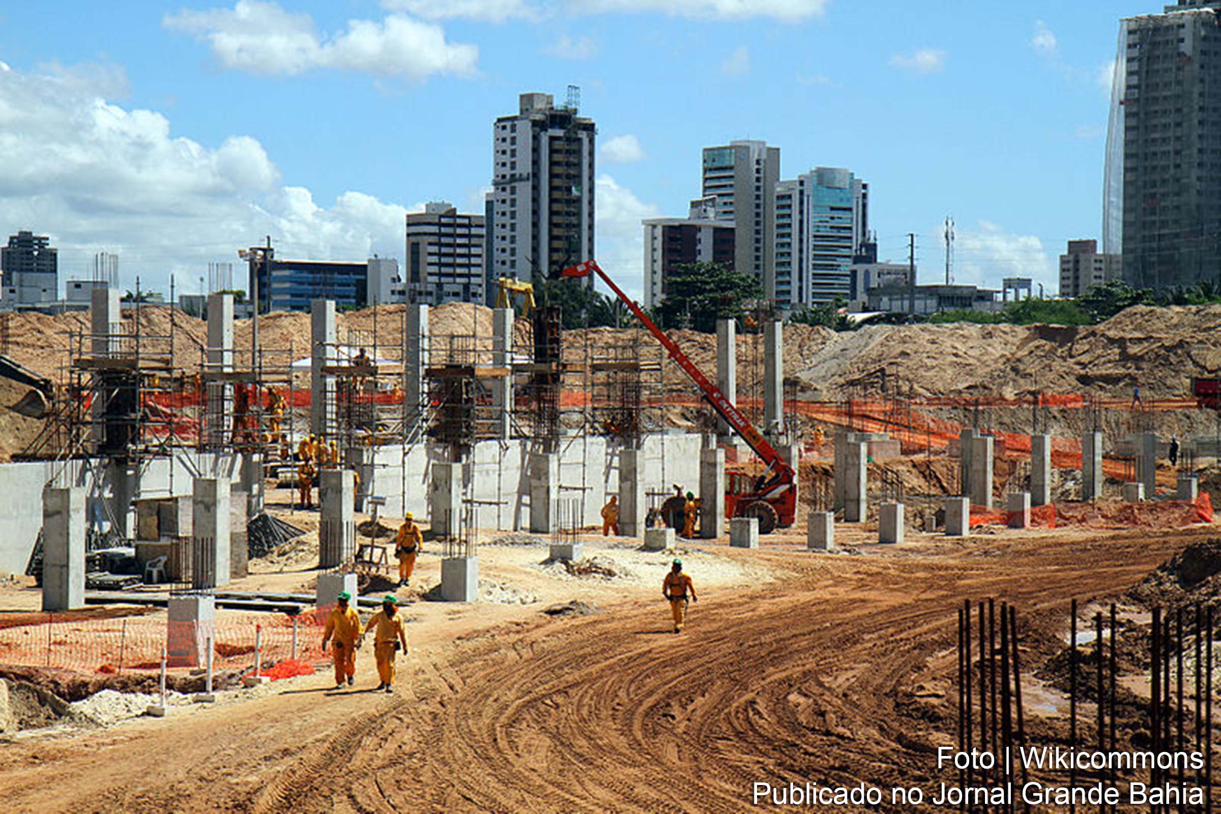 A destruição das grandes empresas brasileiras de construção civil ficou evidente após 4 anos de Operação lava Jato, conforme já denunciava o PT.