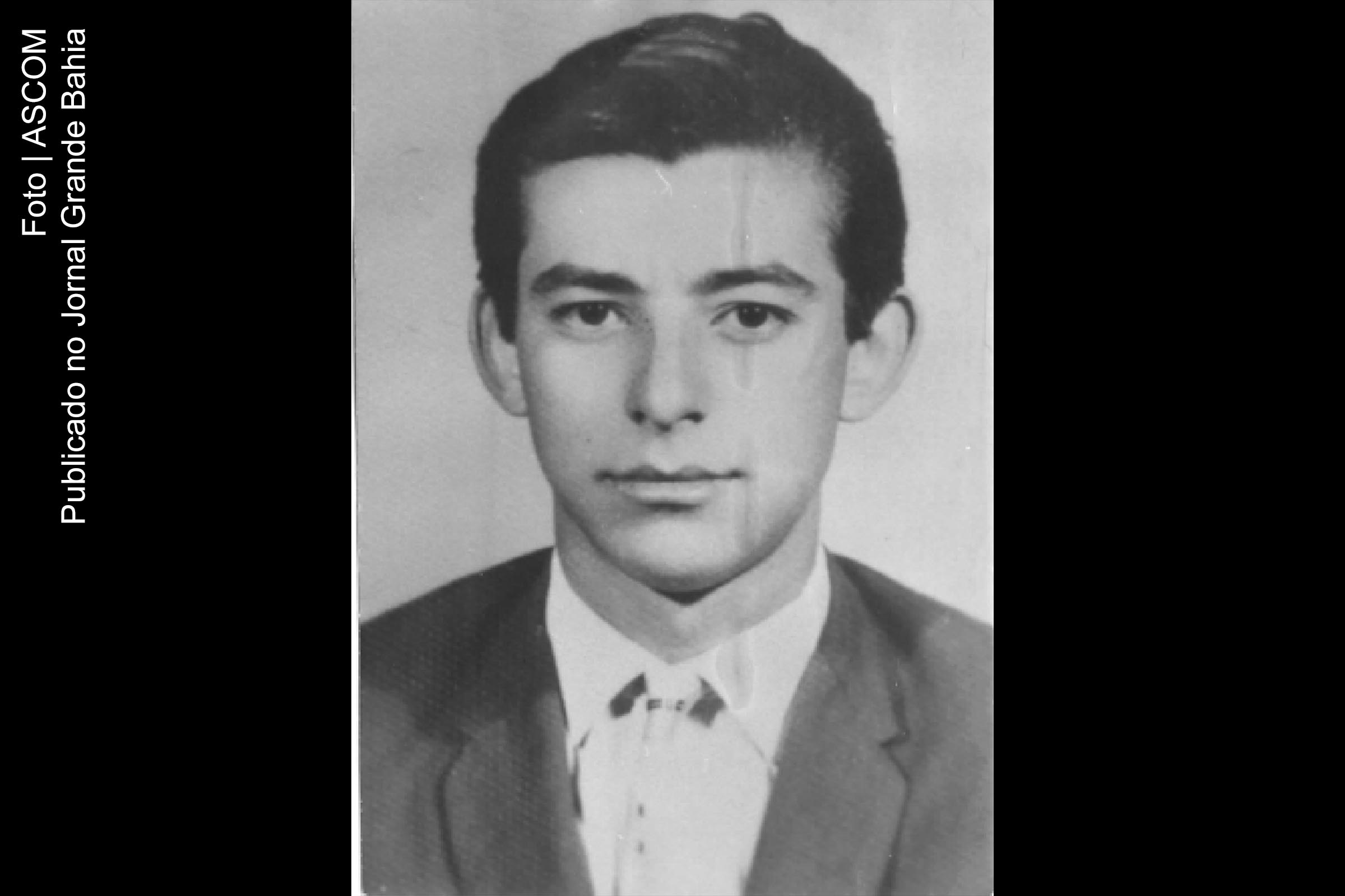 Dimas Antônio Casemiro (Votuporanga, 6 de março de 1946 — São Paulo, 17 de abril de 1971) foi um militante da luta armada contra o regime militar. Seus codinomes eram Rui, Celso e Rei. Impressor gráfico, foi militante do PCdoB, na Ala Vermelha, e integrante das organizações VPR, VAR-Palmares e, posteriormente, do Movimento Revolucionário Tiradentes (MRT).