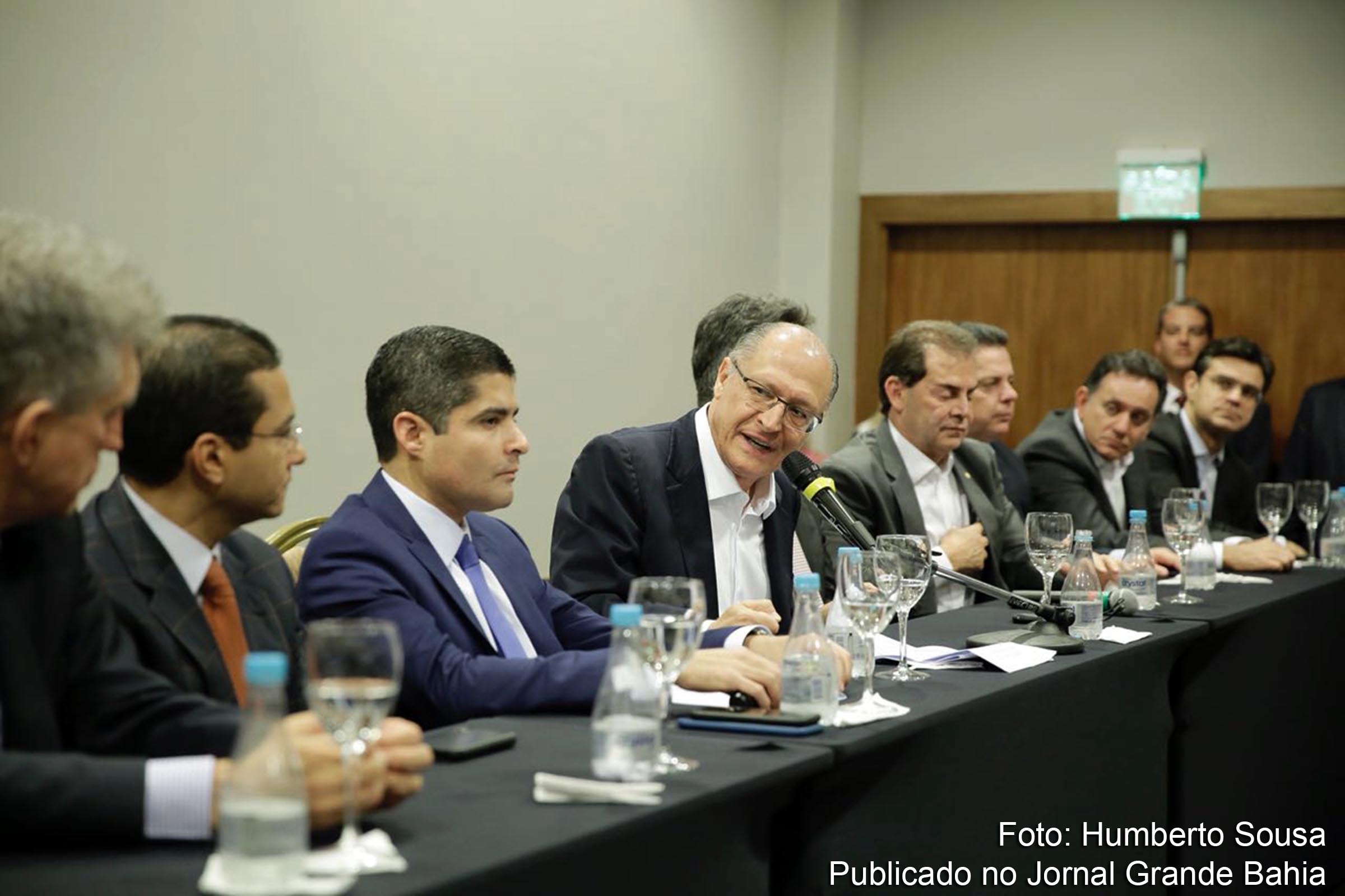 Candidato Geraldo Alckmin (PSDB) recebeu apoio formal dos partidos de Centro-Direita (Centrão), composto por PP, PR, DEM, PRB e Solidariedade.
