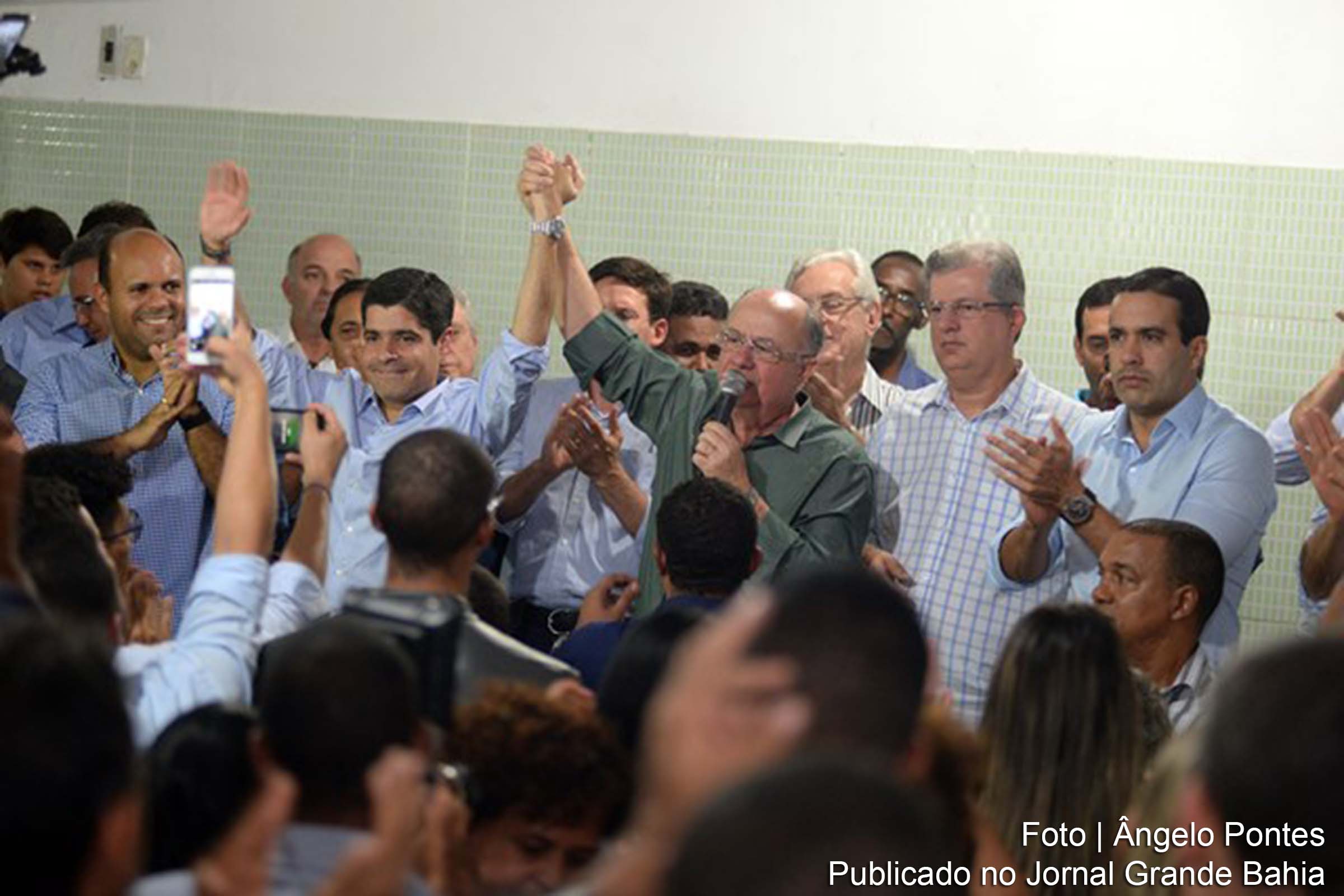 José Ronaldo e ACM Neto participam de encontro com lideranças e moradores de Cajazeiras e região de Salvador.