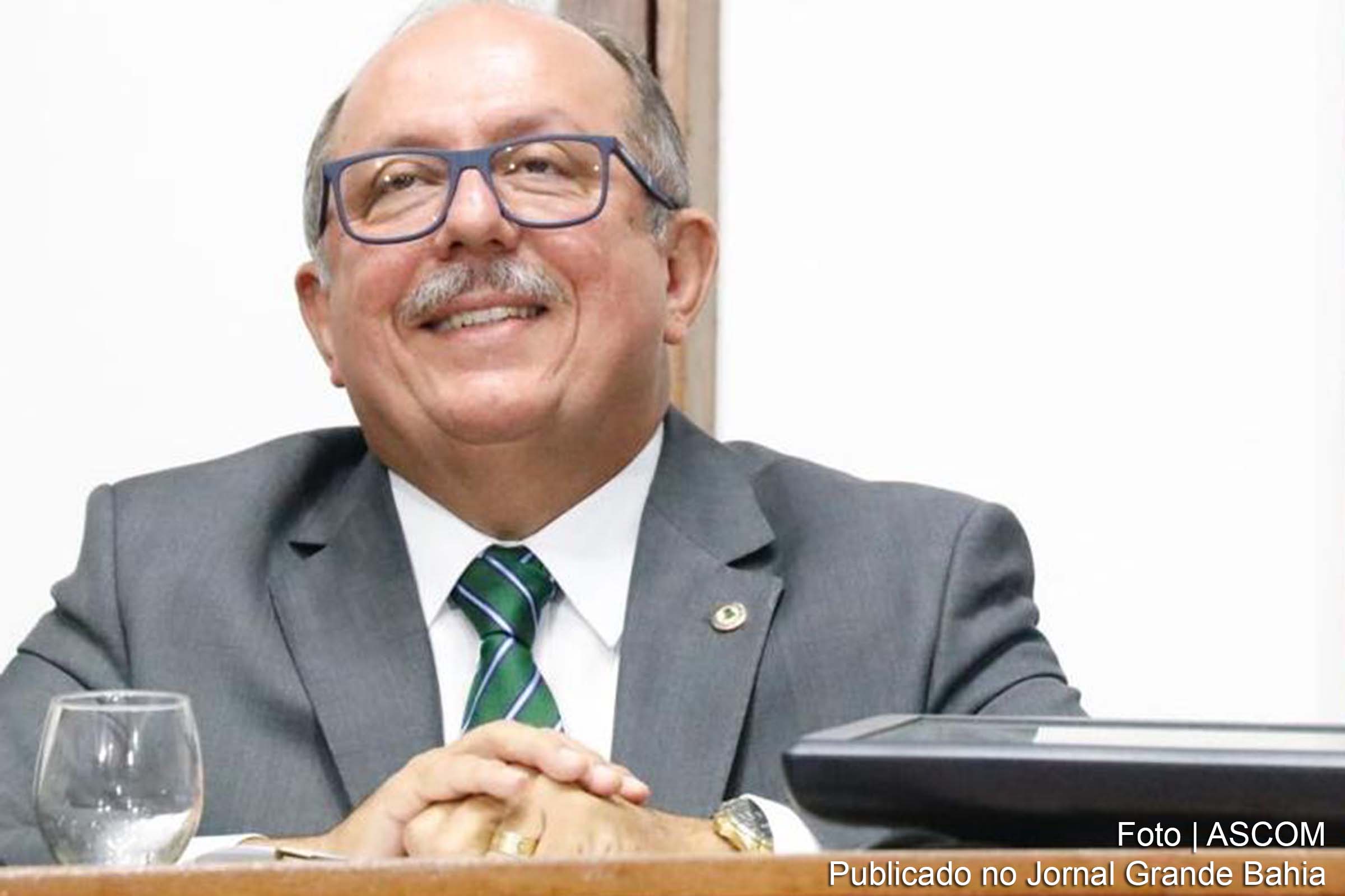 Deputado José de Arimateia destaca atuação da Igreja Universal.