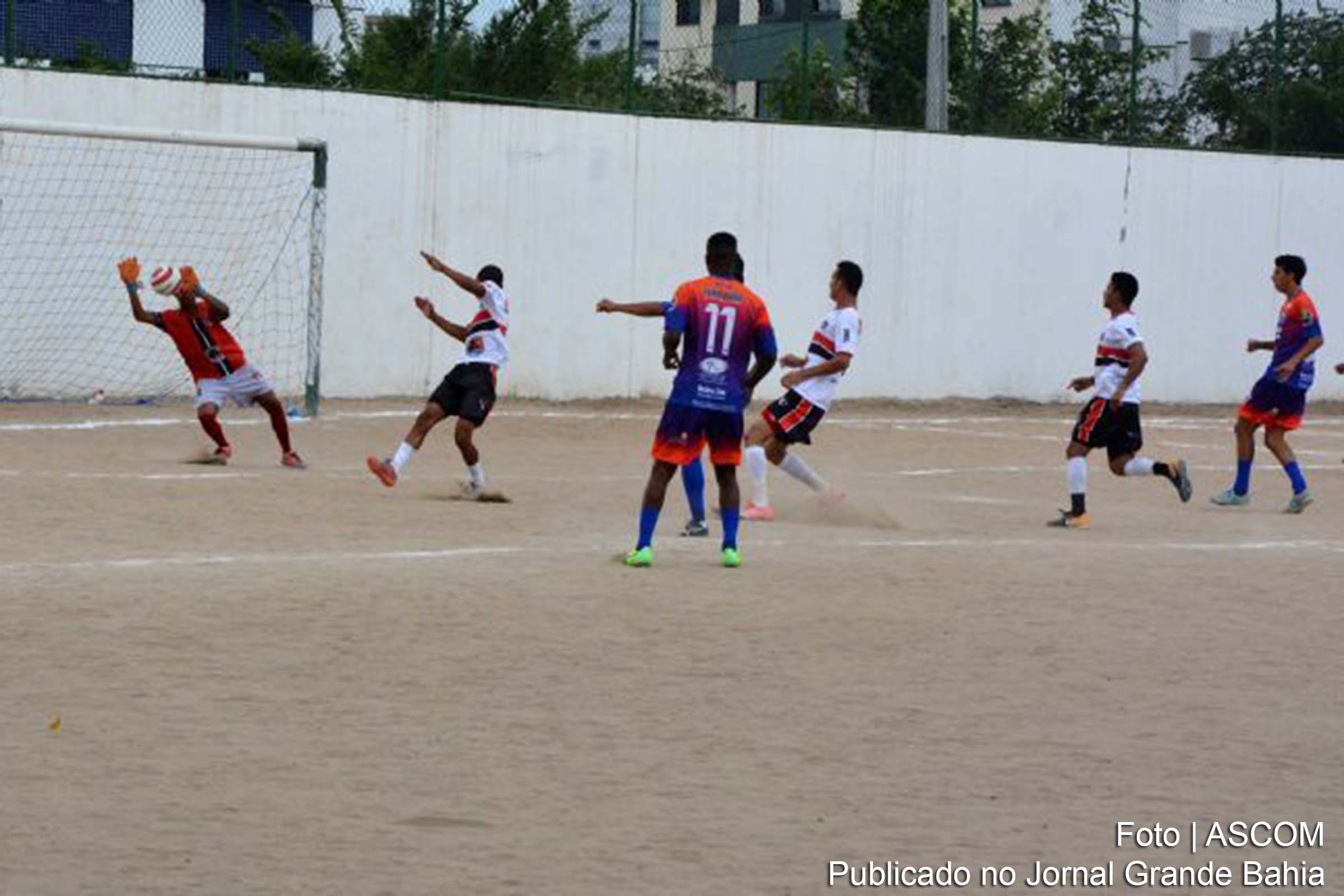 Partida do Campeonato da Estação Nova.