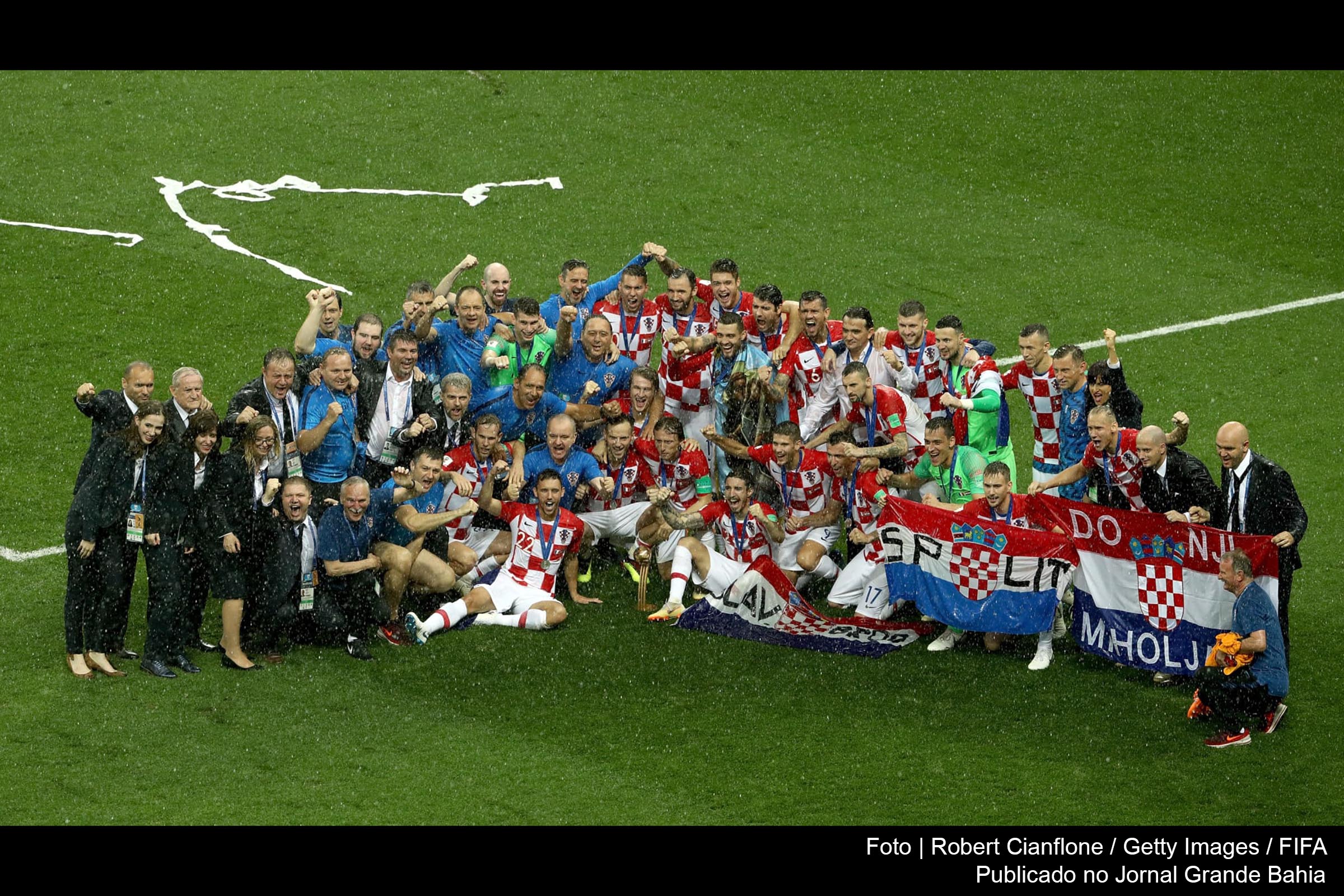 Seleção de Futebol da Croácia ficou em segundo lugar na Copa do Mundo Rússia 2018. VAR contribui para definição do primeiro pênalti em final de Copa.