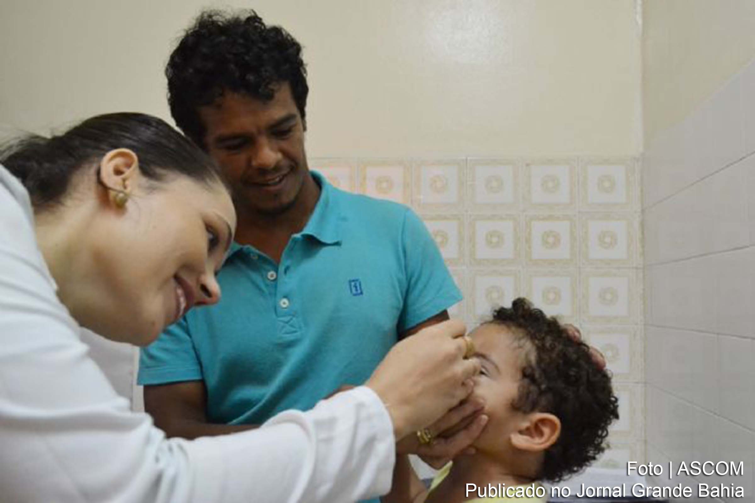 Campanha de vacinação contra sarampo e poliomielite.