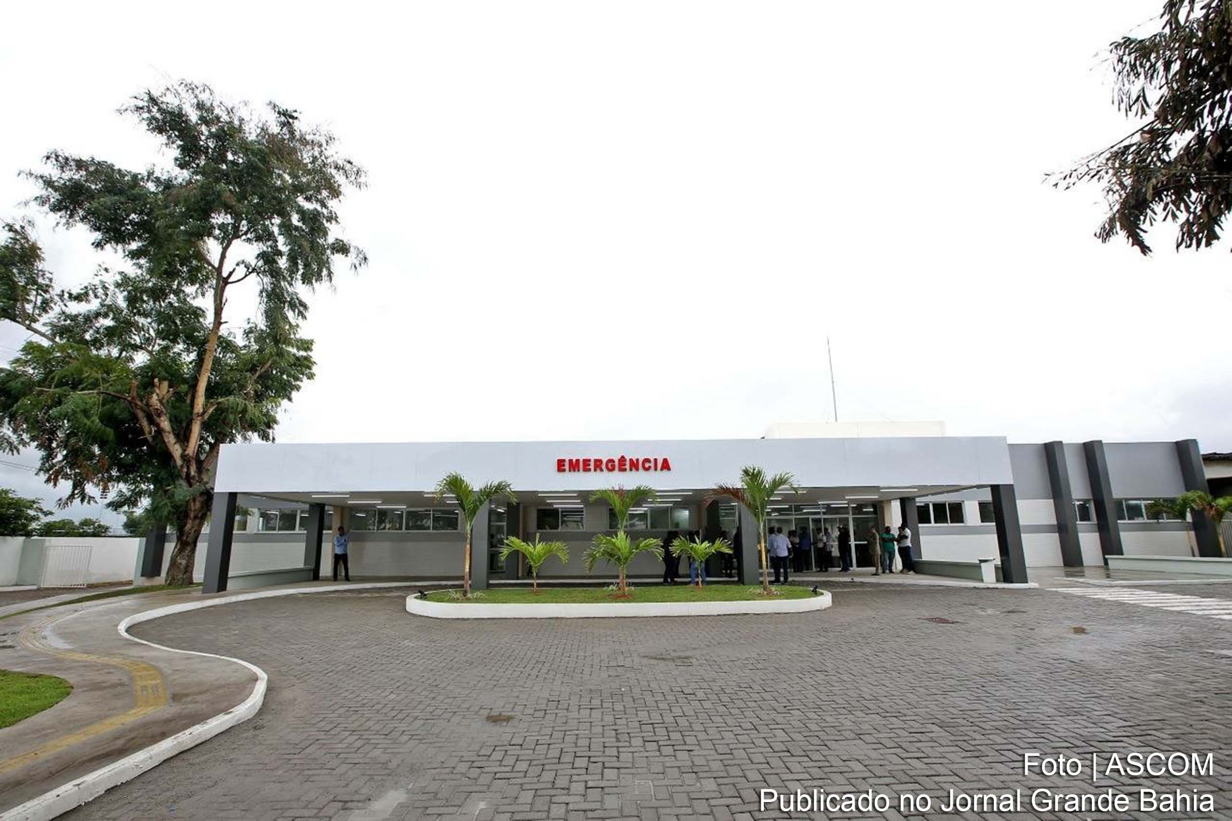 Fachada da Emergência Hospital Geral Clériston Andrade (HGCA). Unidade estadual de saúde fica situada em Feira de Santana.