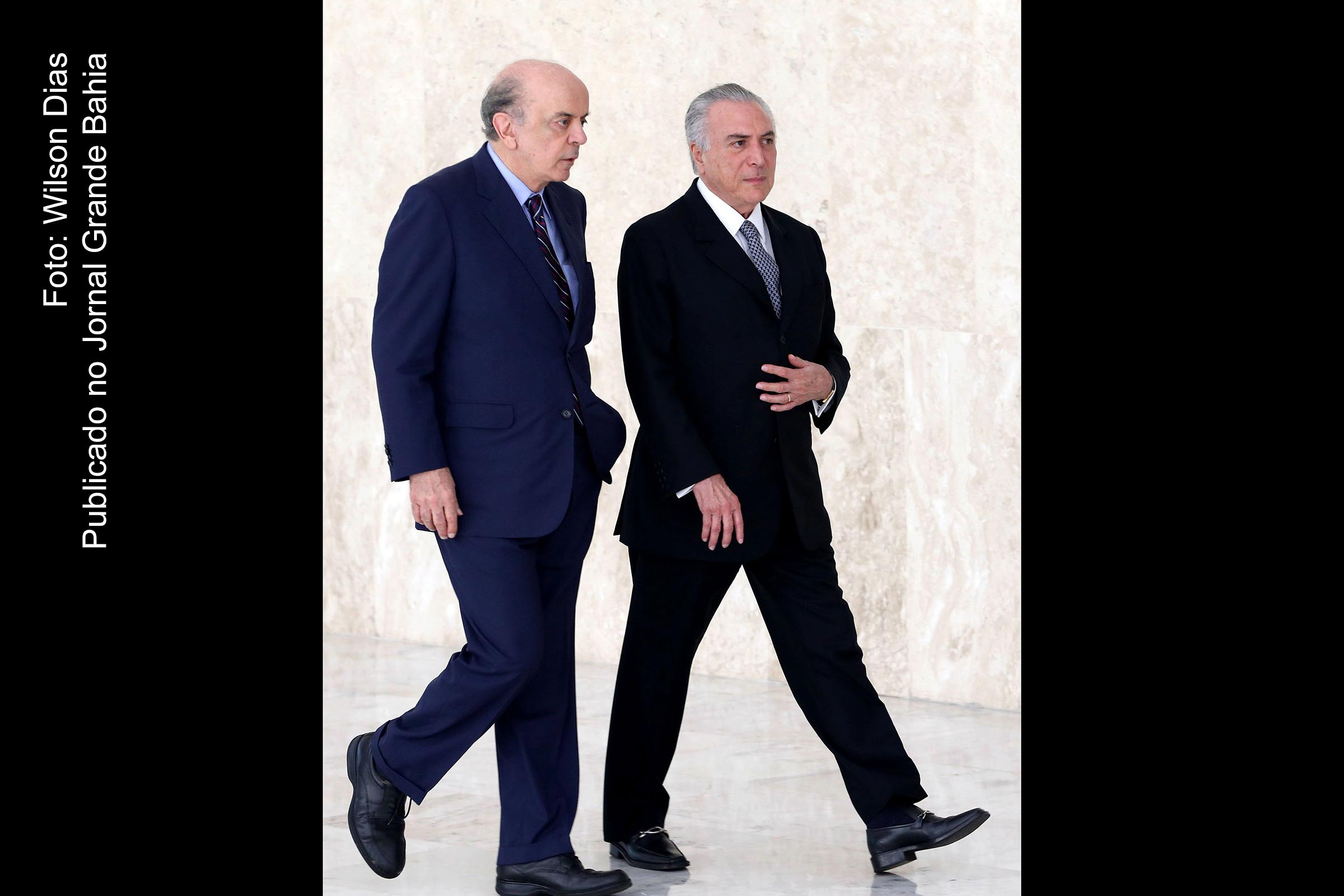 Senador José Serra (PSDB/SP) e Michel Temer (MDB/SP), presidente da República unidos no Golpe Jurídico/Parlamentar de 2016 e nas investigações do MPF por indício de corrupção do Caso Lava Jato.