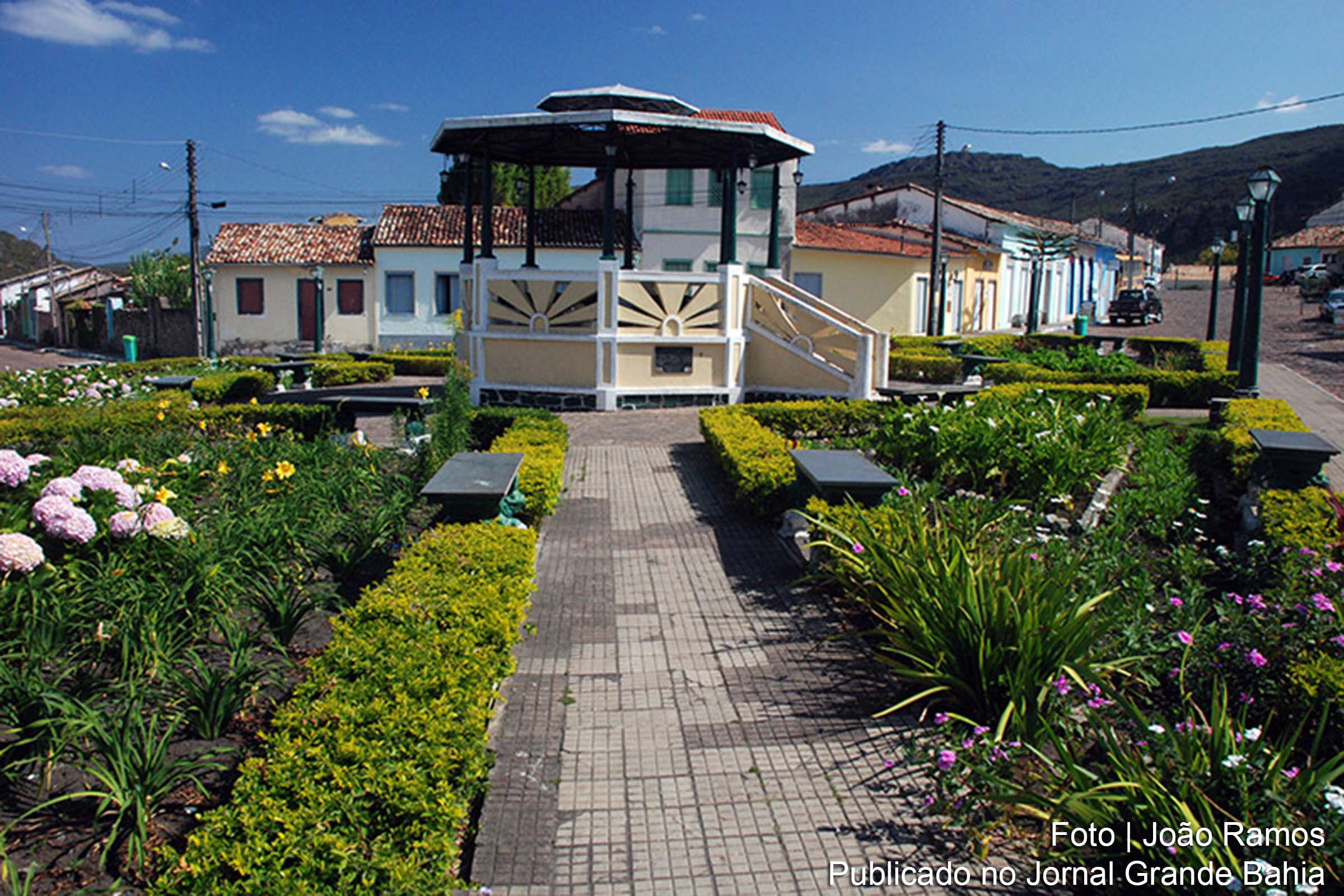 Mucugê recede 10 mil turistas durante feira literária.