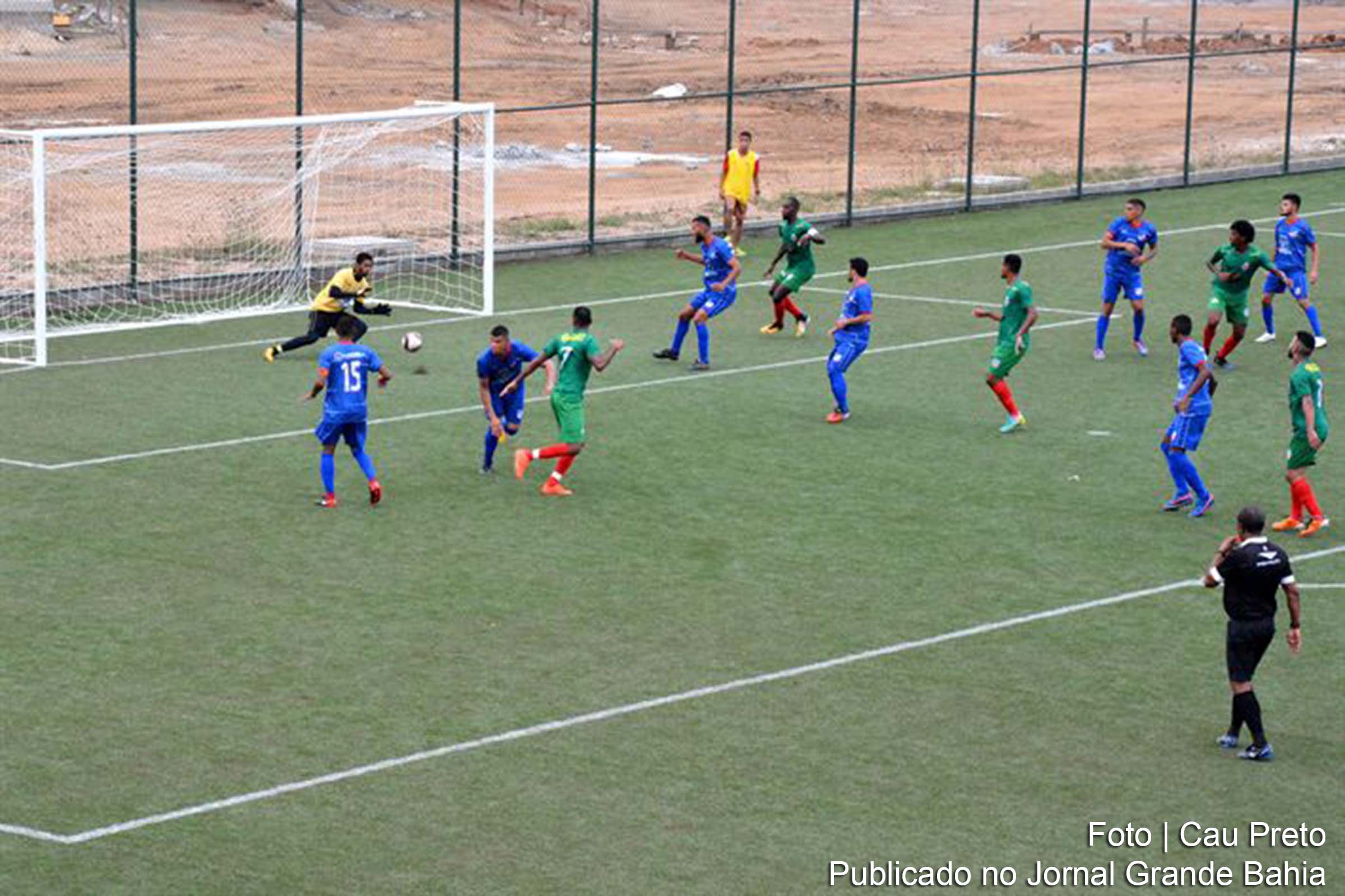 Partida entre Feira de Santana e Morro do Chapéu no Campeonato Intermunicipal 2018.