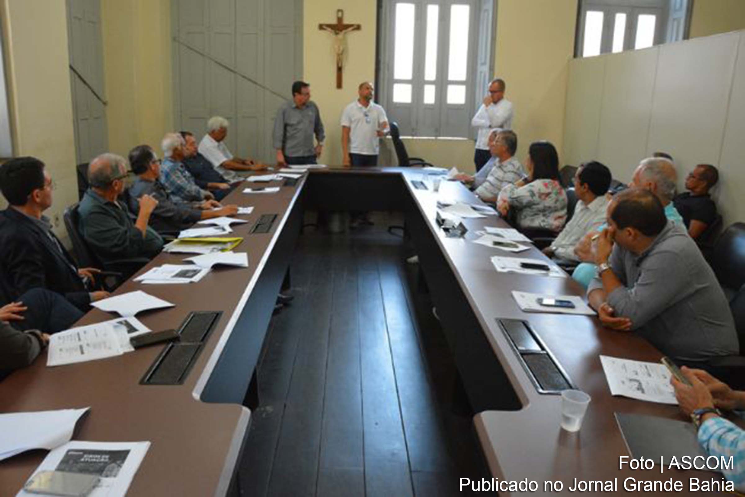 Reunião do Comitê Gestor do Plano Municipal de Desenvolvimento para os Pequenos Negócios discute estratégias de fortalecimento do comércio local.