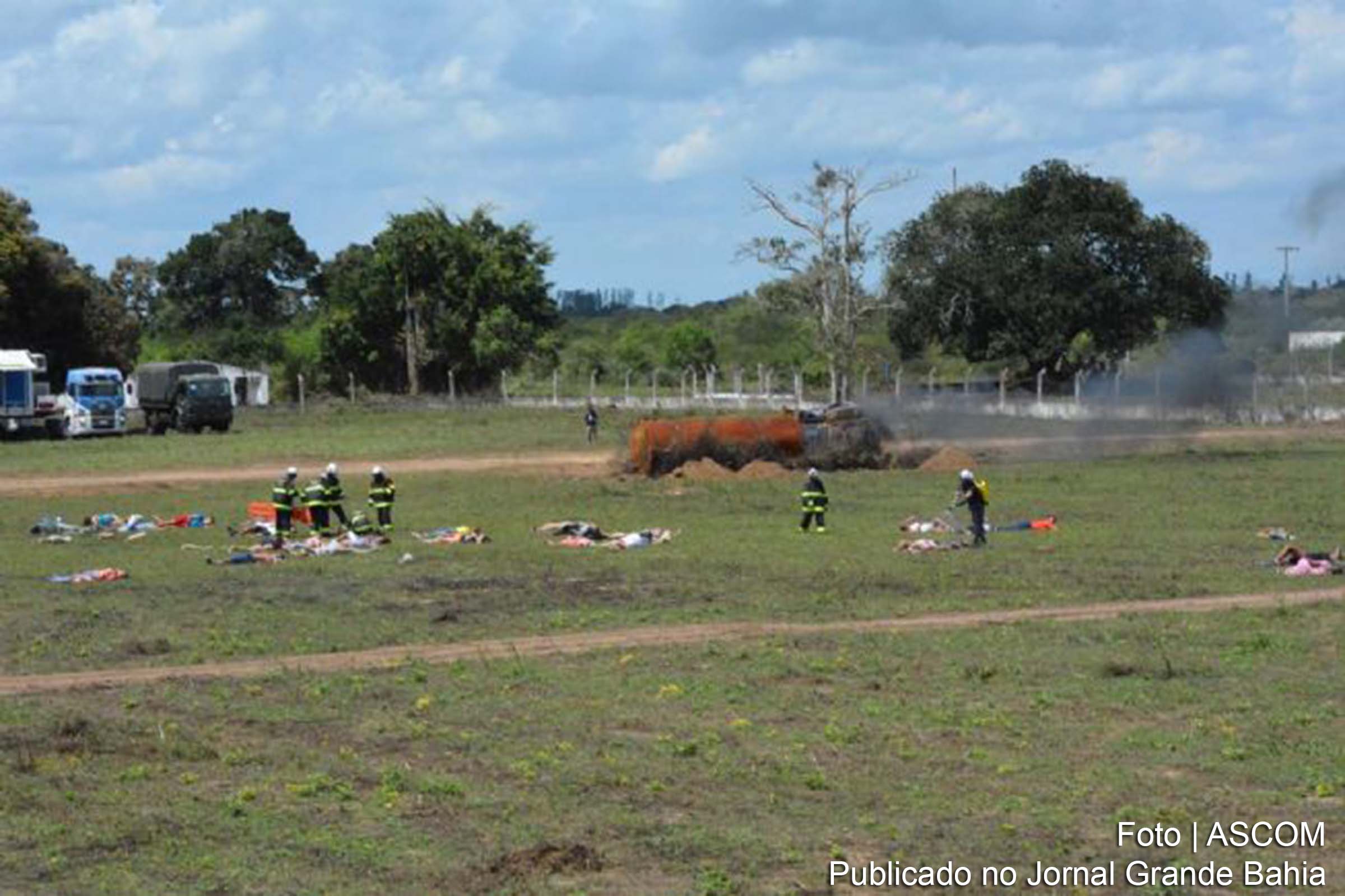Simulado de desastre químico realizado na Fazenda do Menor, no Bairro Aviário, em Feira de Santana.