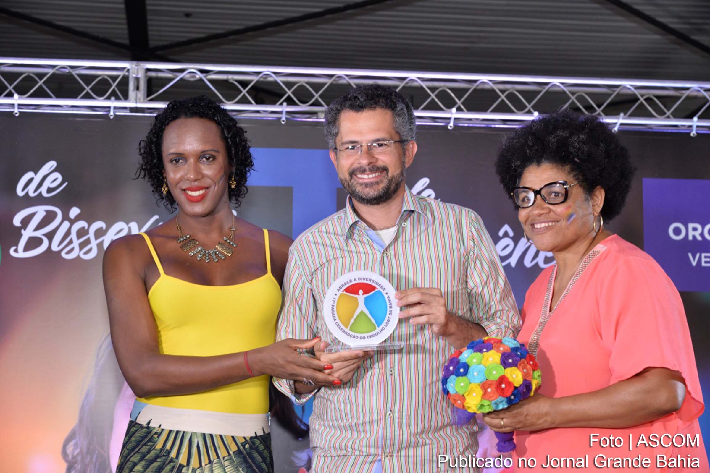 Irdeb é homenageado pelo Grupo Gay da Bahia.
