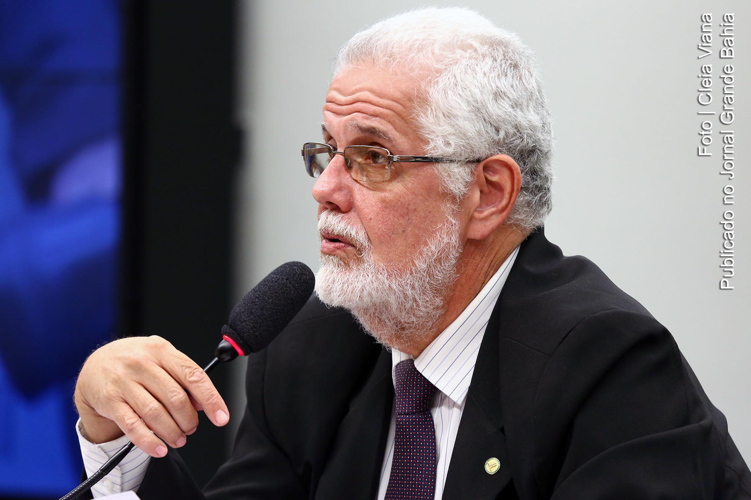 Jorge Solla: é muito proselitismo, é tentar apostar na ignorância da população. Se agiliza a fila de regulação ampliando serviços, com investimentos em novos hospitais, aumentando número de leitos.