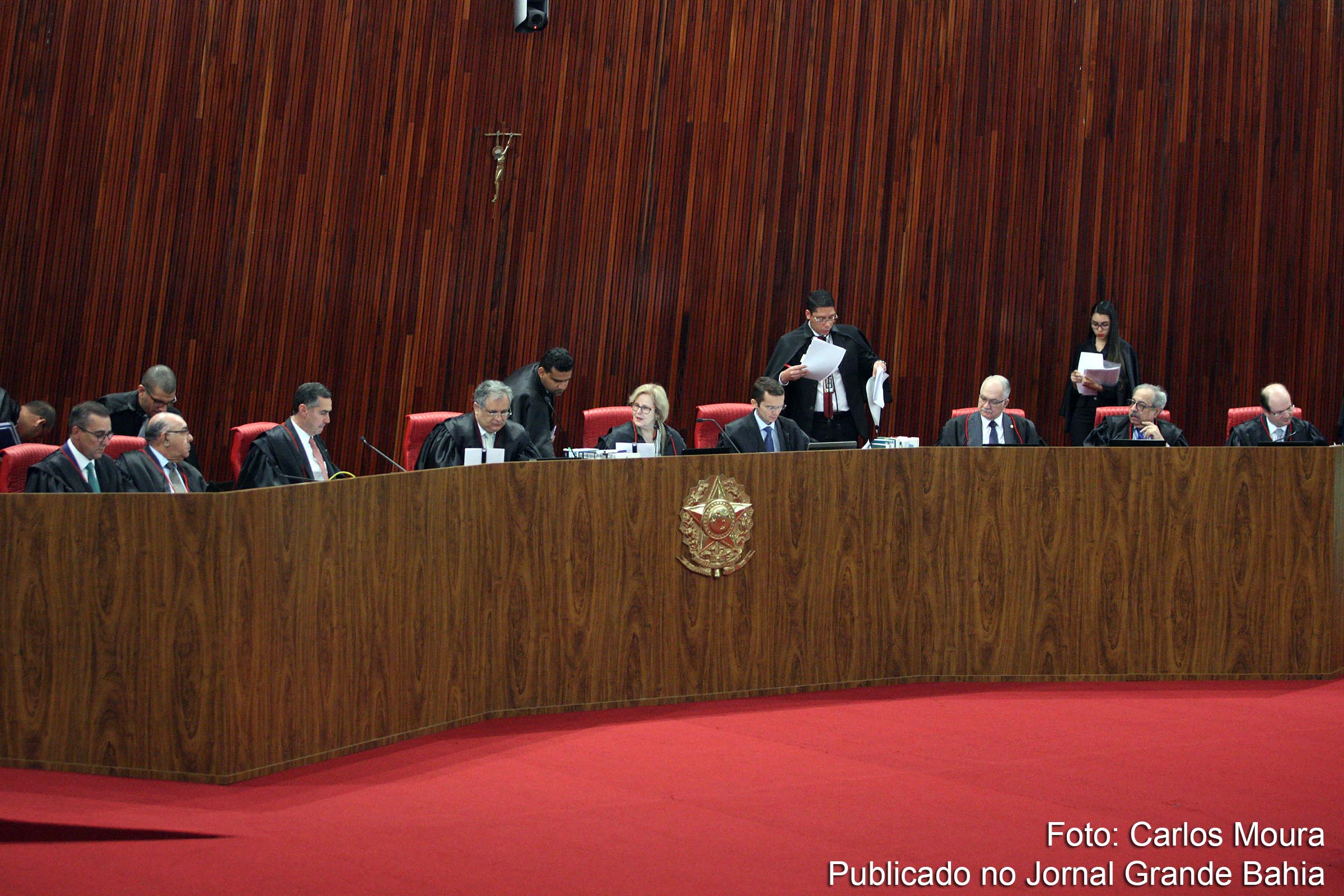 Sessão plenária do Tribunal Superior Eleitoral (TSE) presidida pela ministra Rosa Weber.