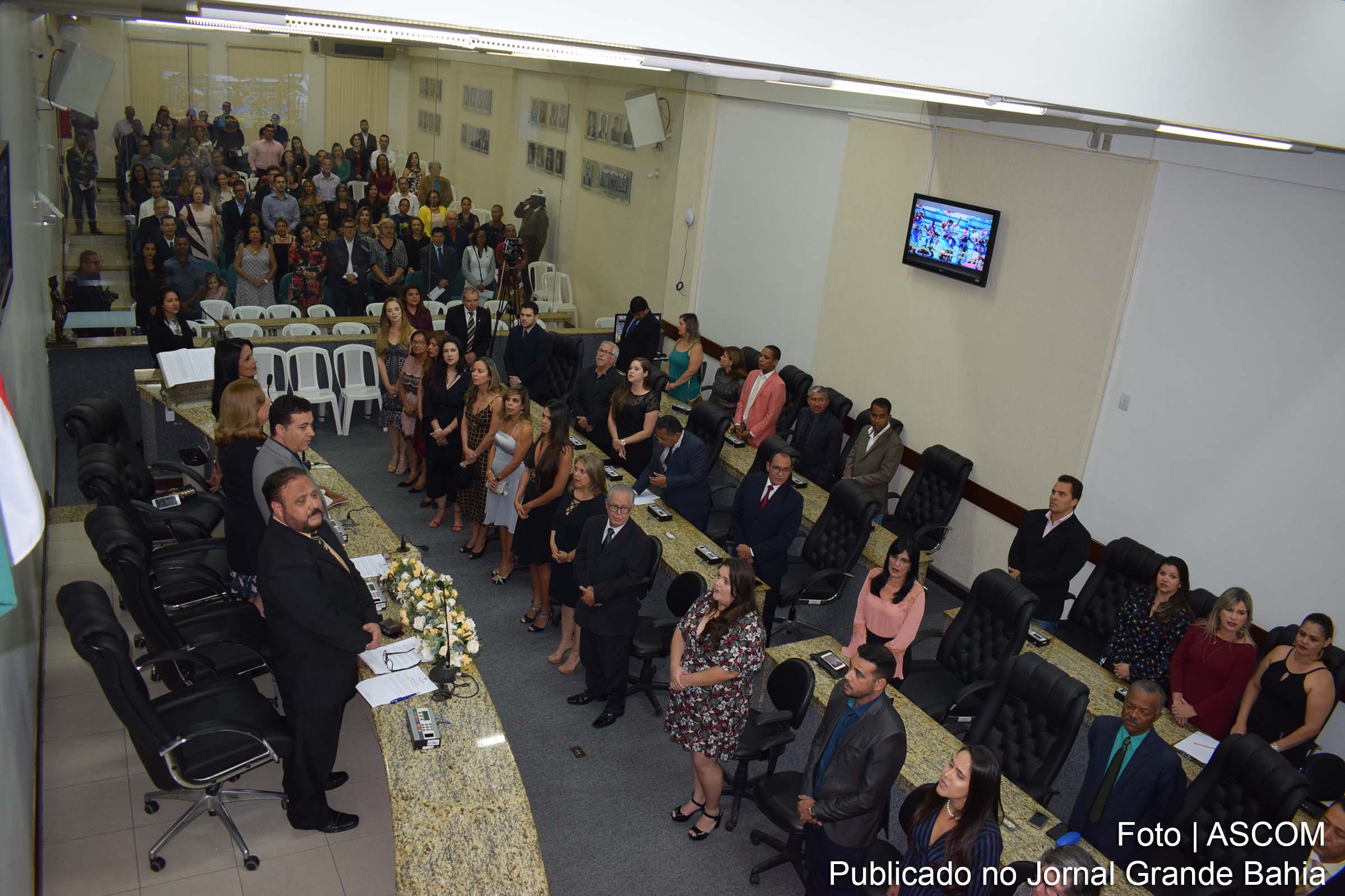 Câmara Municipal realiza sessão solene em comemoração ao Dia do Odontólogo.