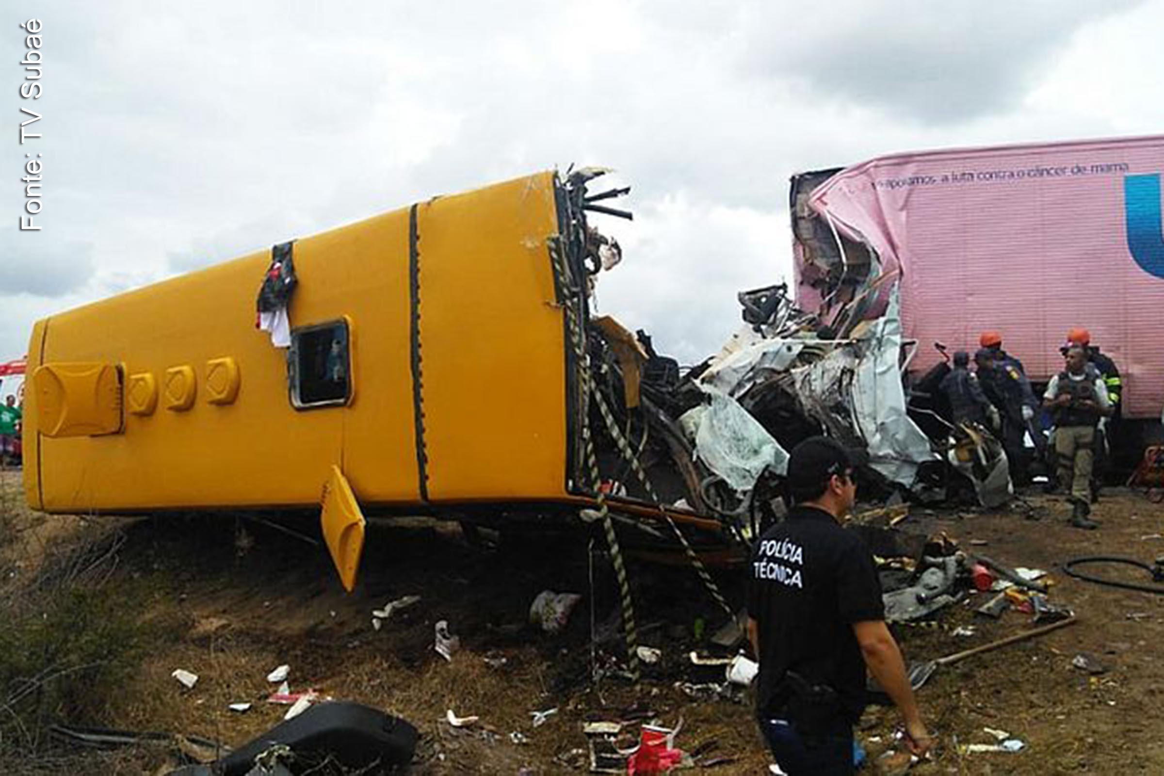 Acidente na Rodovia BR 116, trecho do município de Santa Bárbara, provoca 5 vítimas fatais.