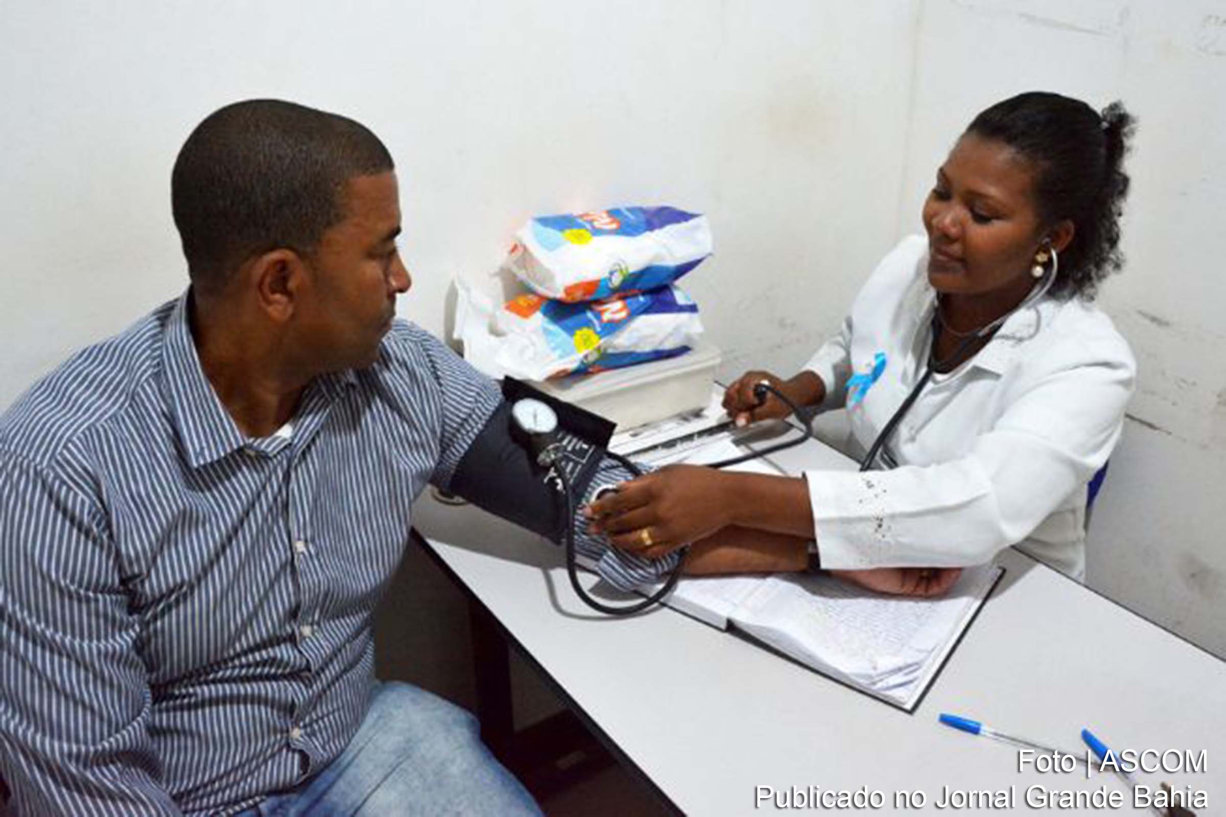 Atendimento de paciente no Centro de Atendimento ao Diabético e Hipertenso.
