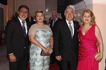 Jose Luiz e desembargadora Gardenia Duarte estarão como Nelson Jose de Carvalho e Sandra, sexta-feira no ‘Quem é Quem’.