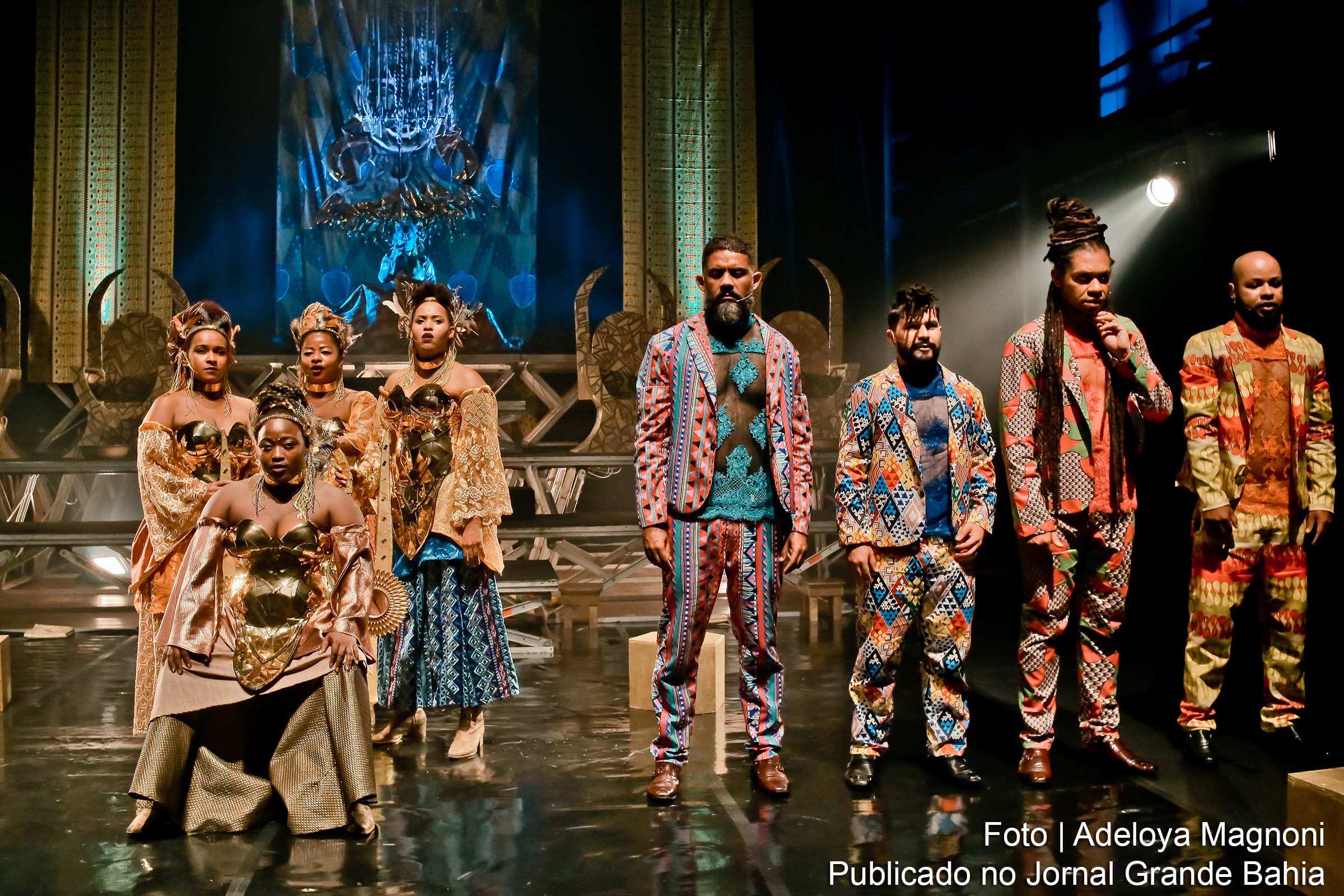O Núcleo Afrobrasileiro de Teatro de Alagoinhas apresenta p espetáculo ‘Oxum’ no Teatro Vila Velha, em Salvador.
