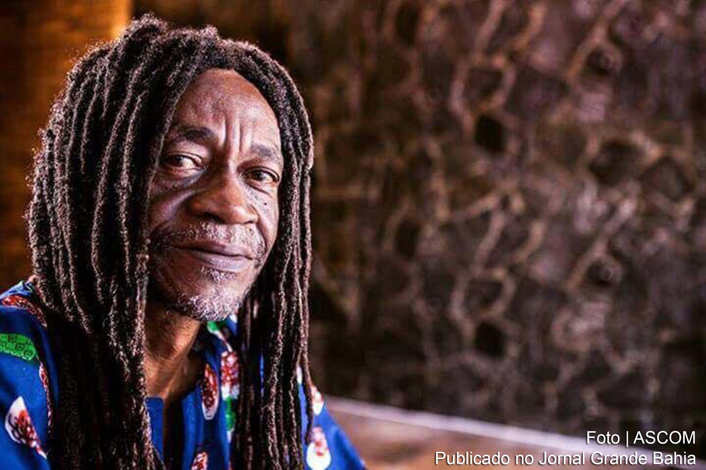 Guiguio do Ilê apresenta show no Largo Pedro Archanjo, em Salvador.